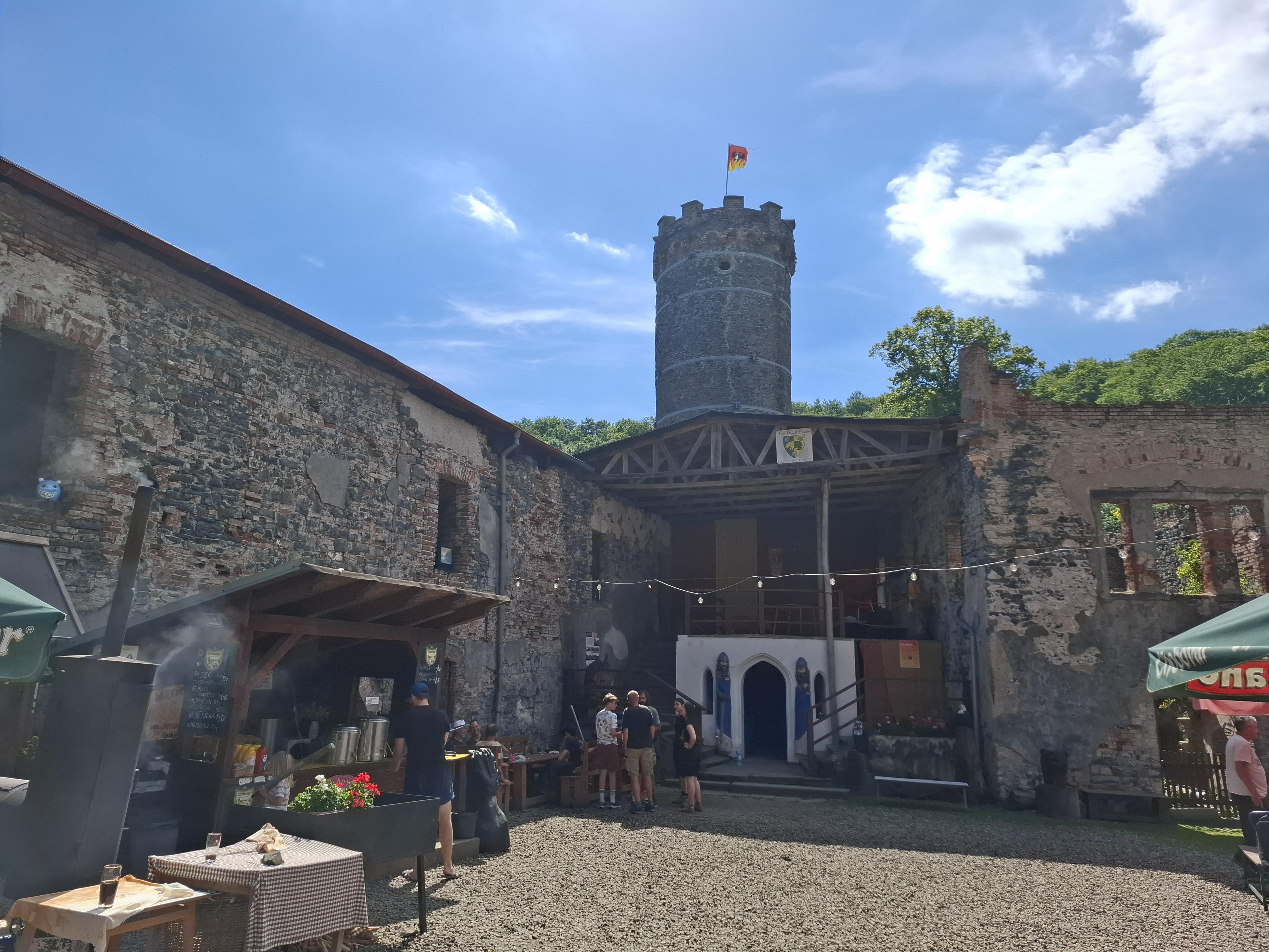 Hornohradský stánek foto 2