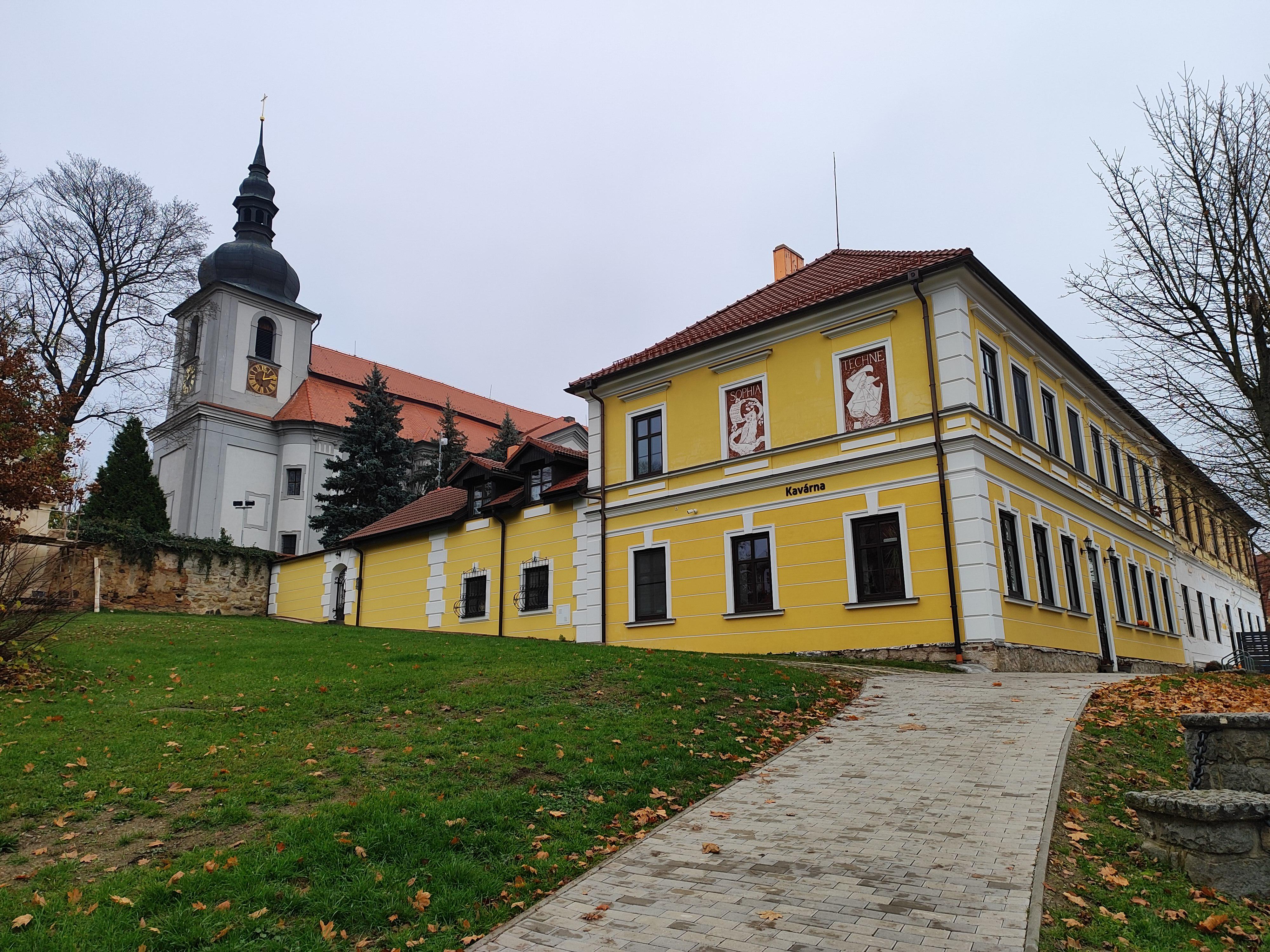 Kavárna Stará škola