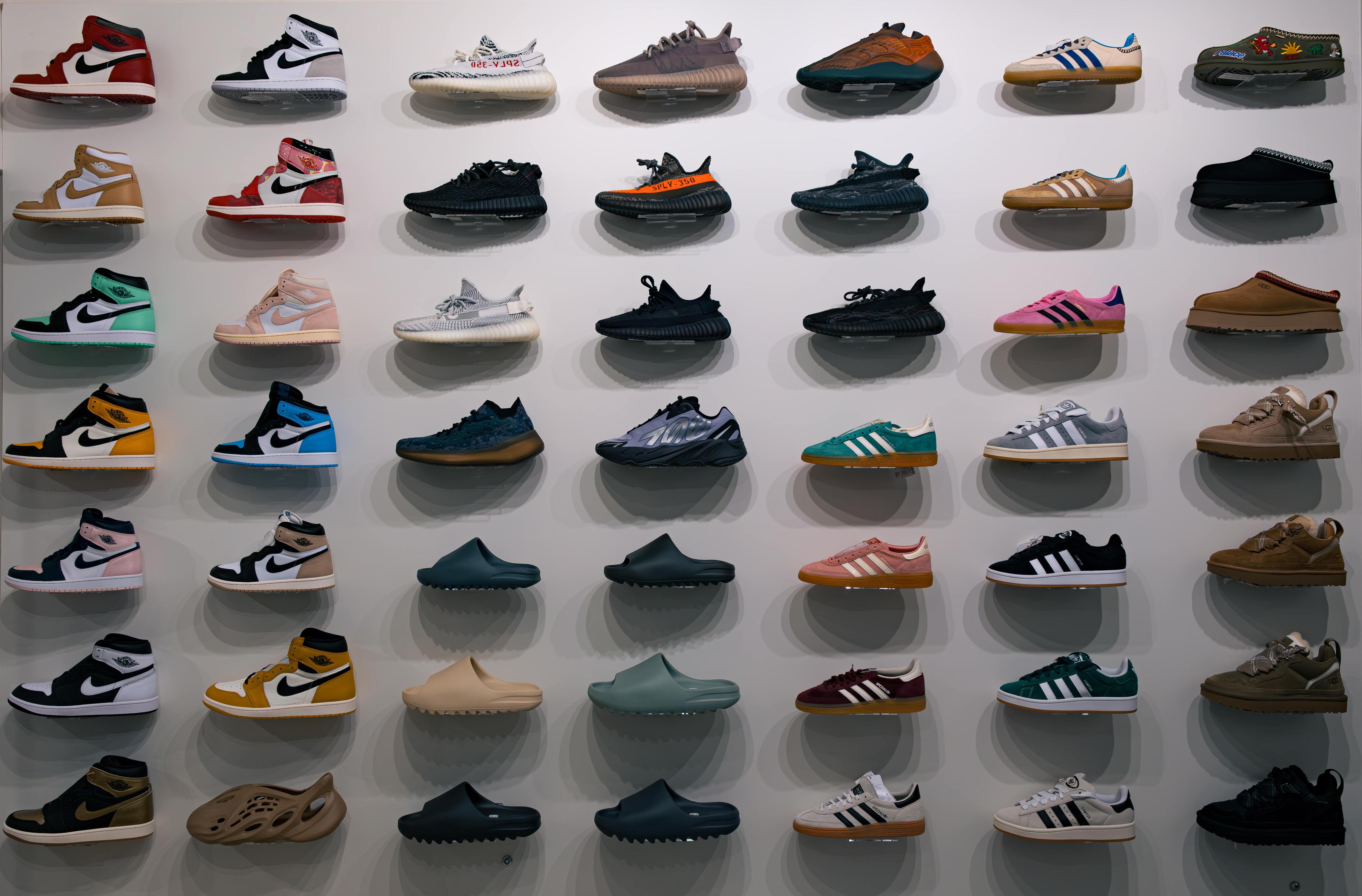 Released Sneakers foto 3