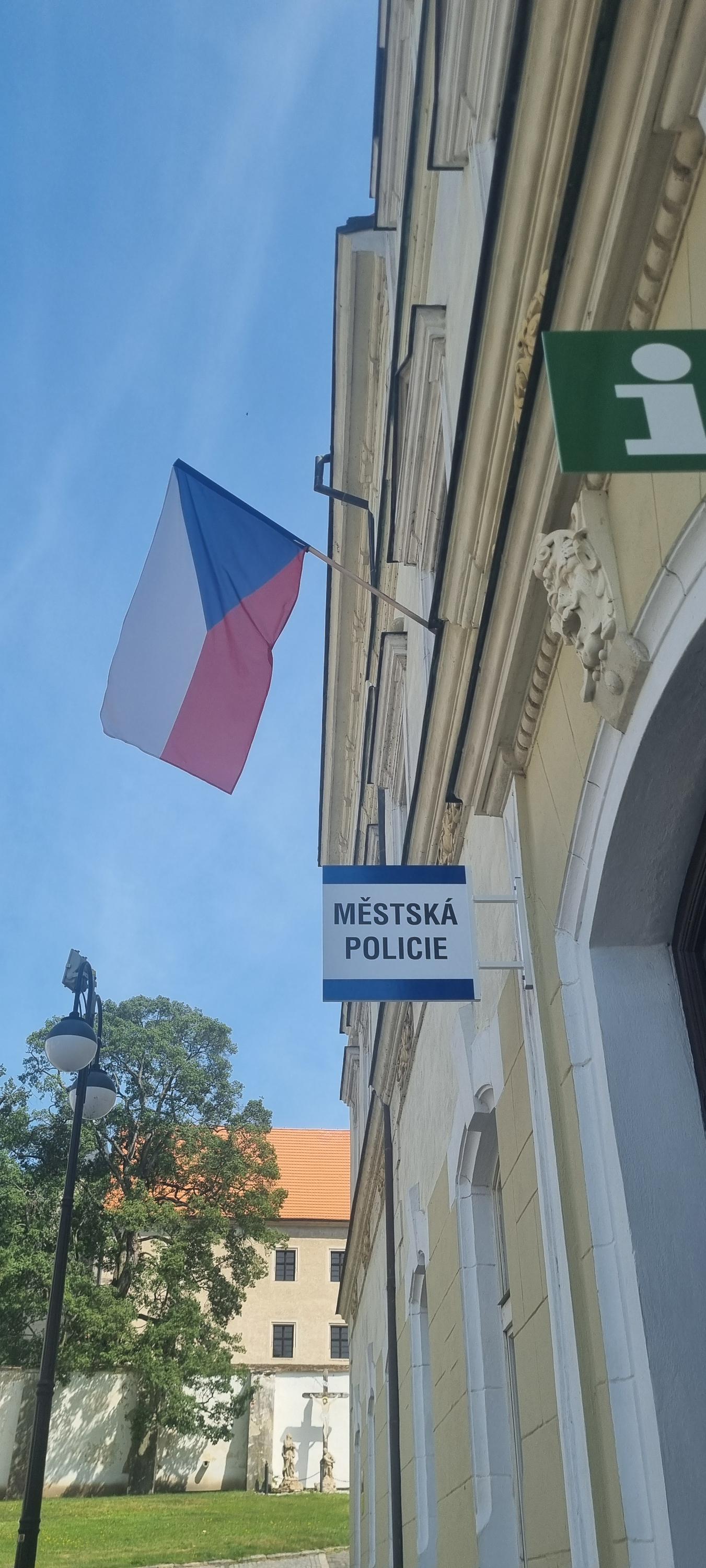 Městská policie Benešov nad Ploučnicí foto 2