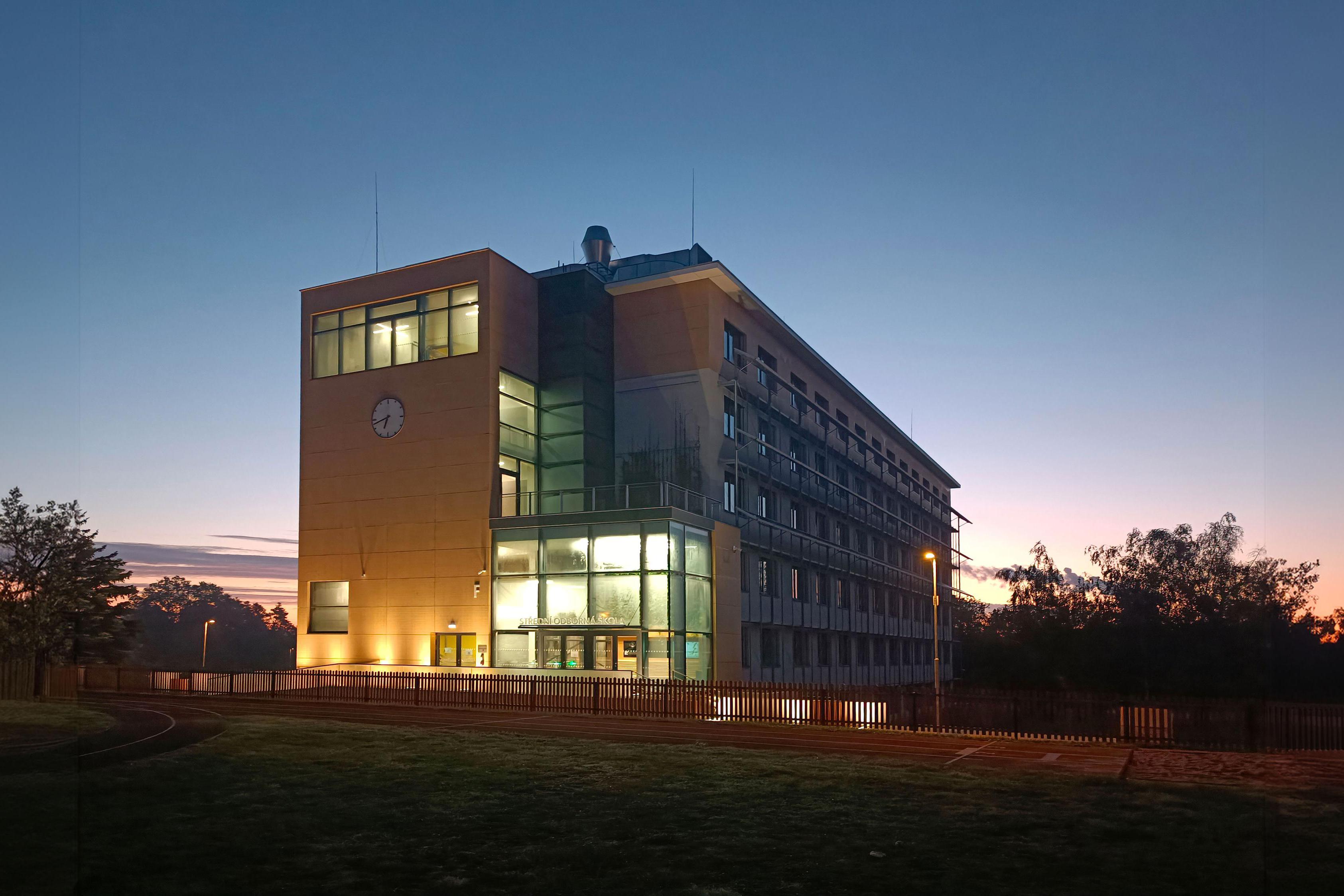 Střední odborná škola logistiky a podnikání