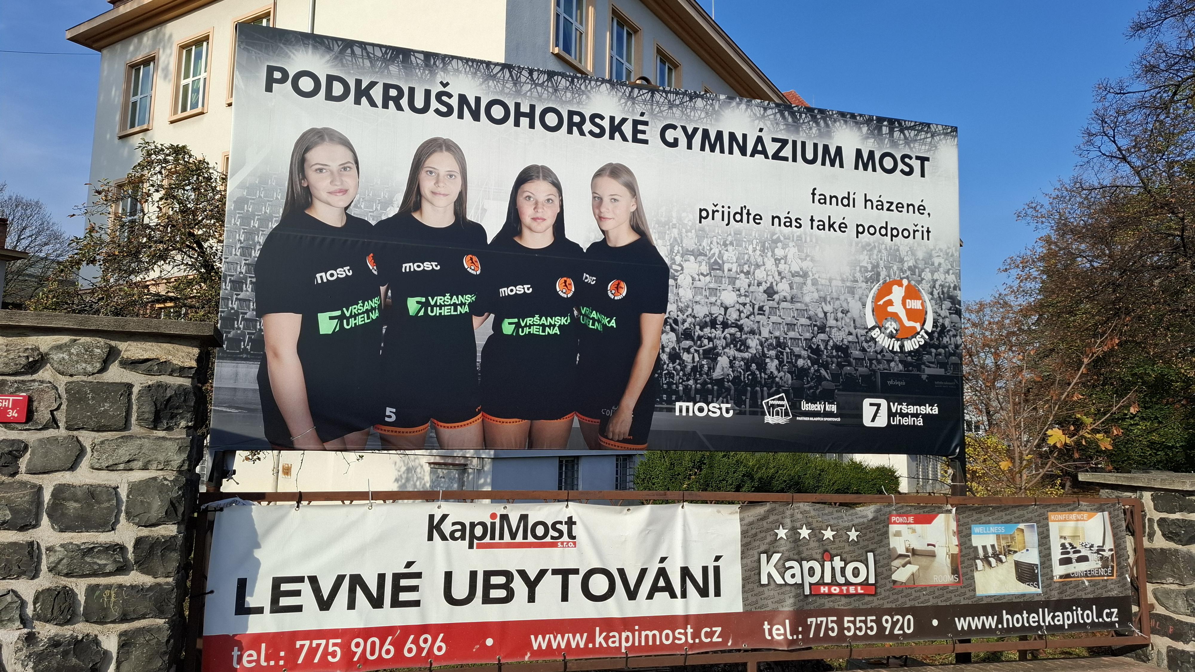 Podkrušnohorské gymnázium, Most foto 4