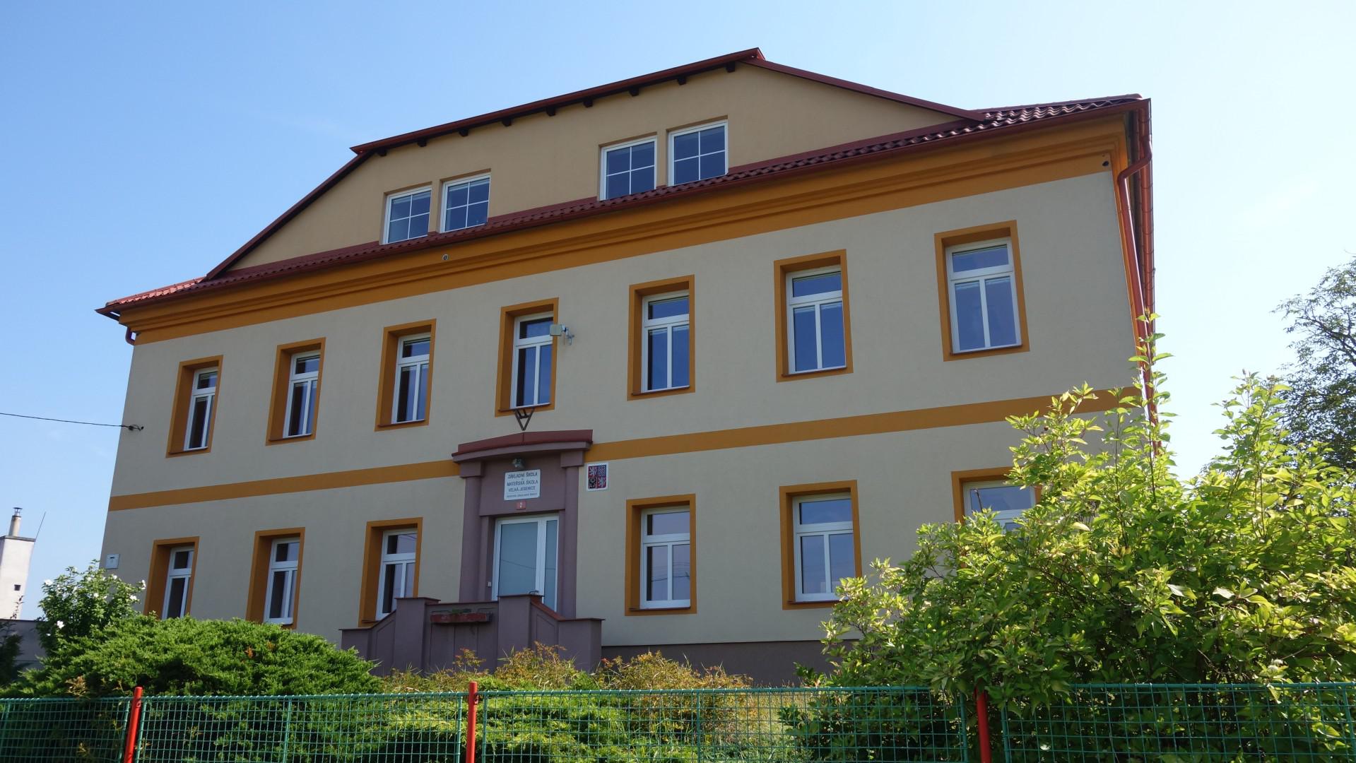 ZŠ a MŠ Velká Jesenice foto 2