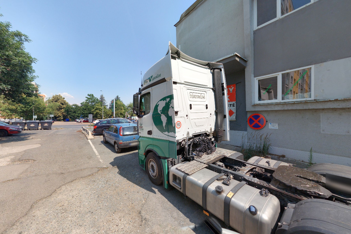 Z-BOX