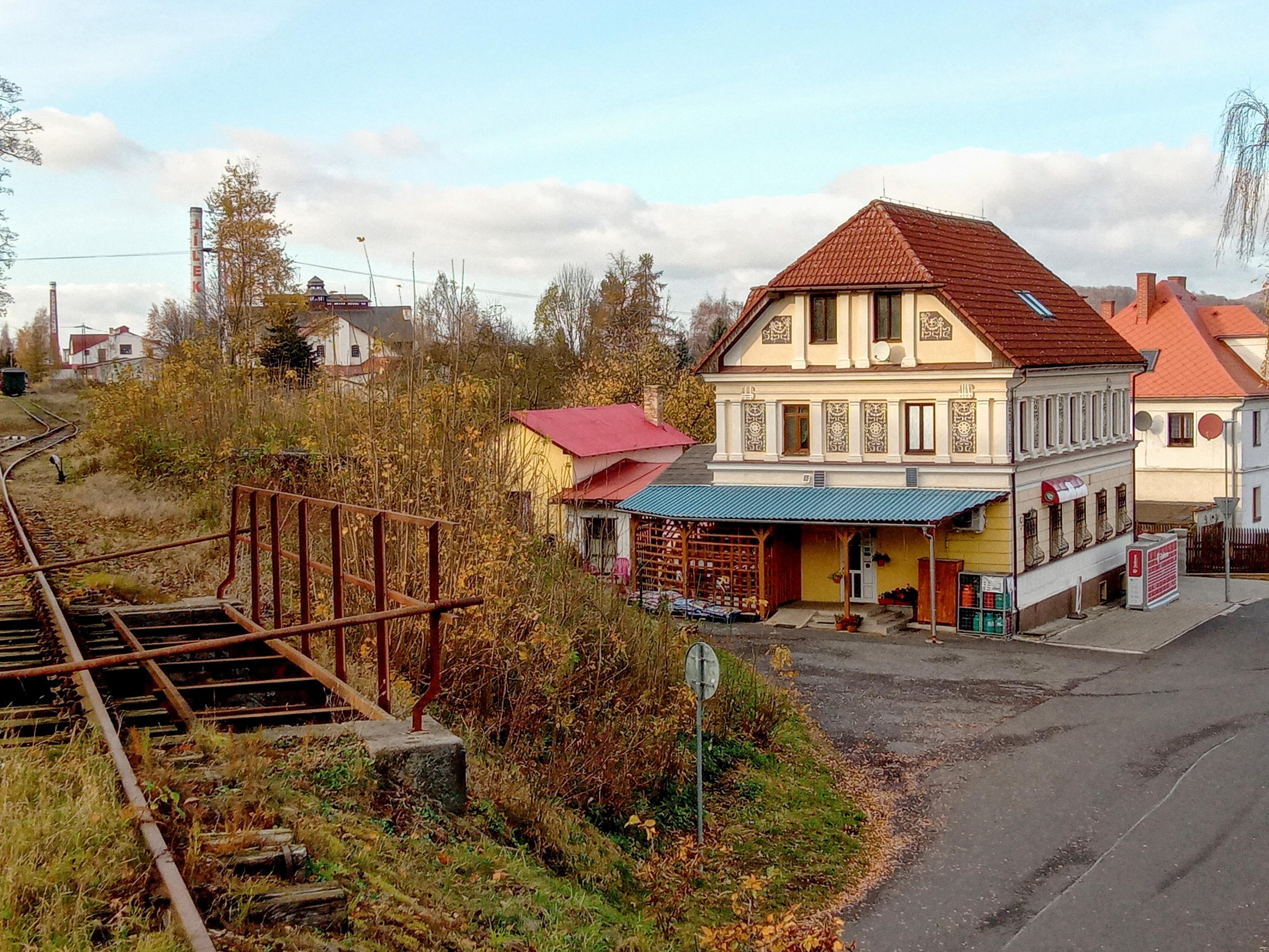 Potraviny Huťská 595 foto 3