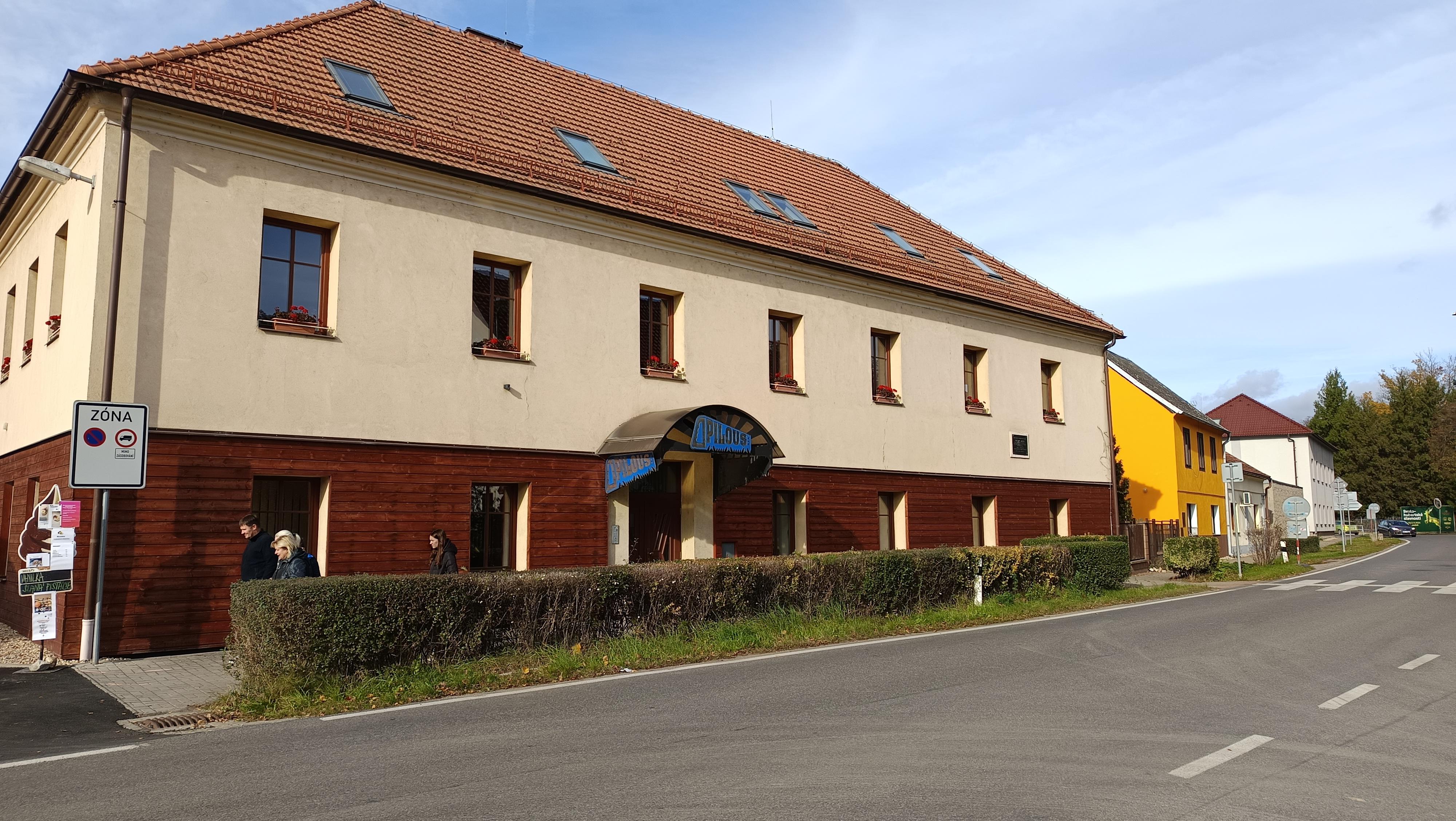 PILOUS, spol. s r.o.