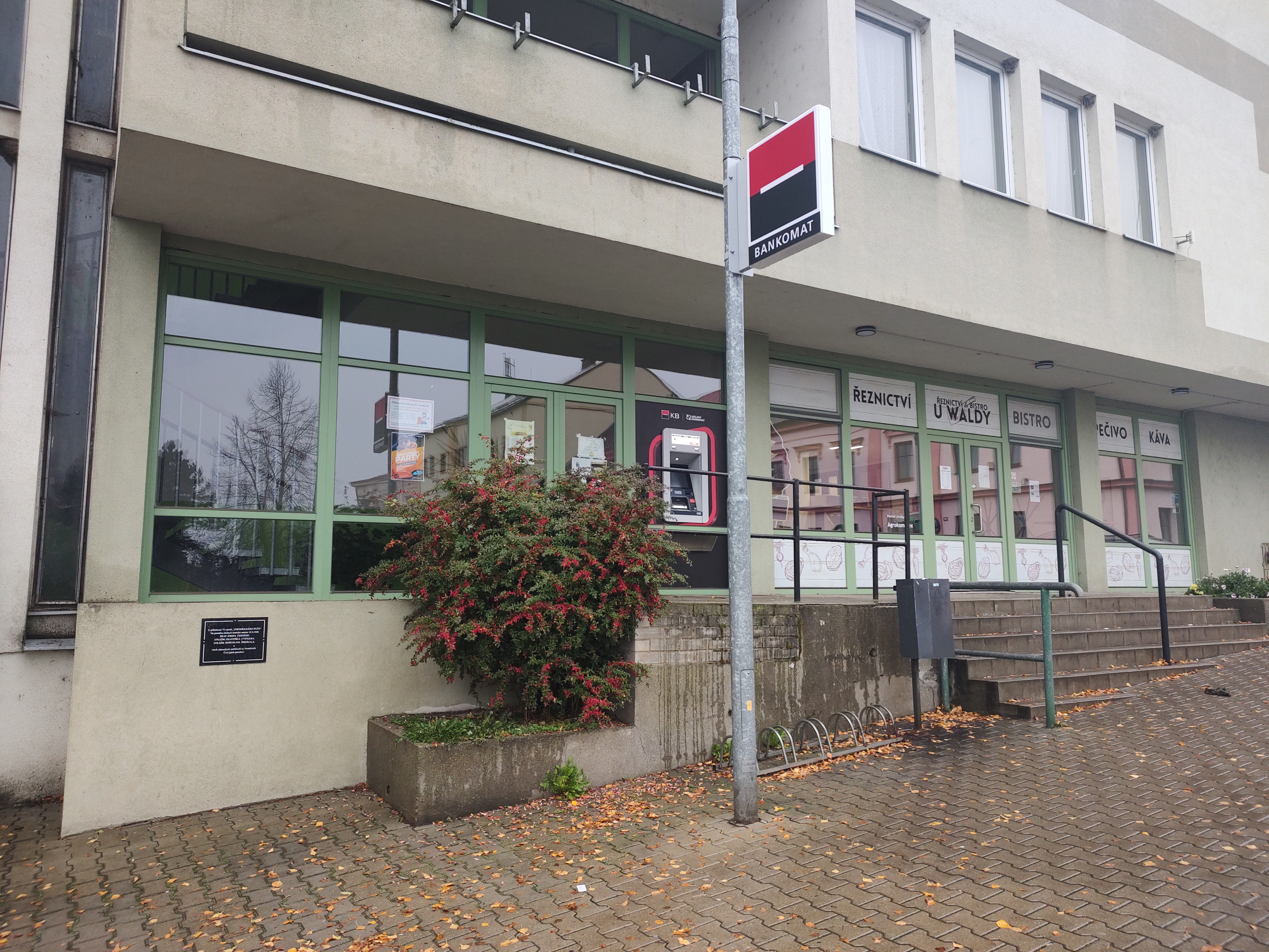 Bankomat Komerční banky foto 2