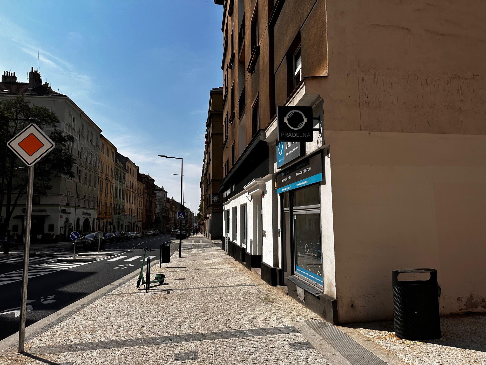 Prádelna LAVOR Žižkov foto 2