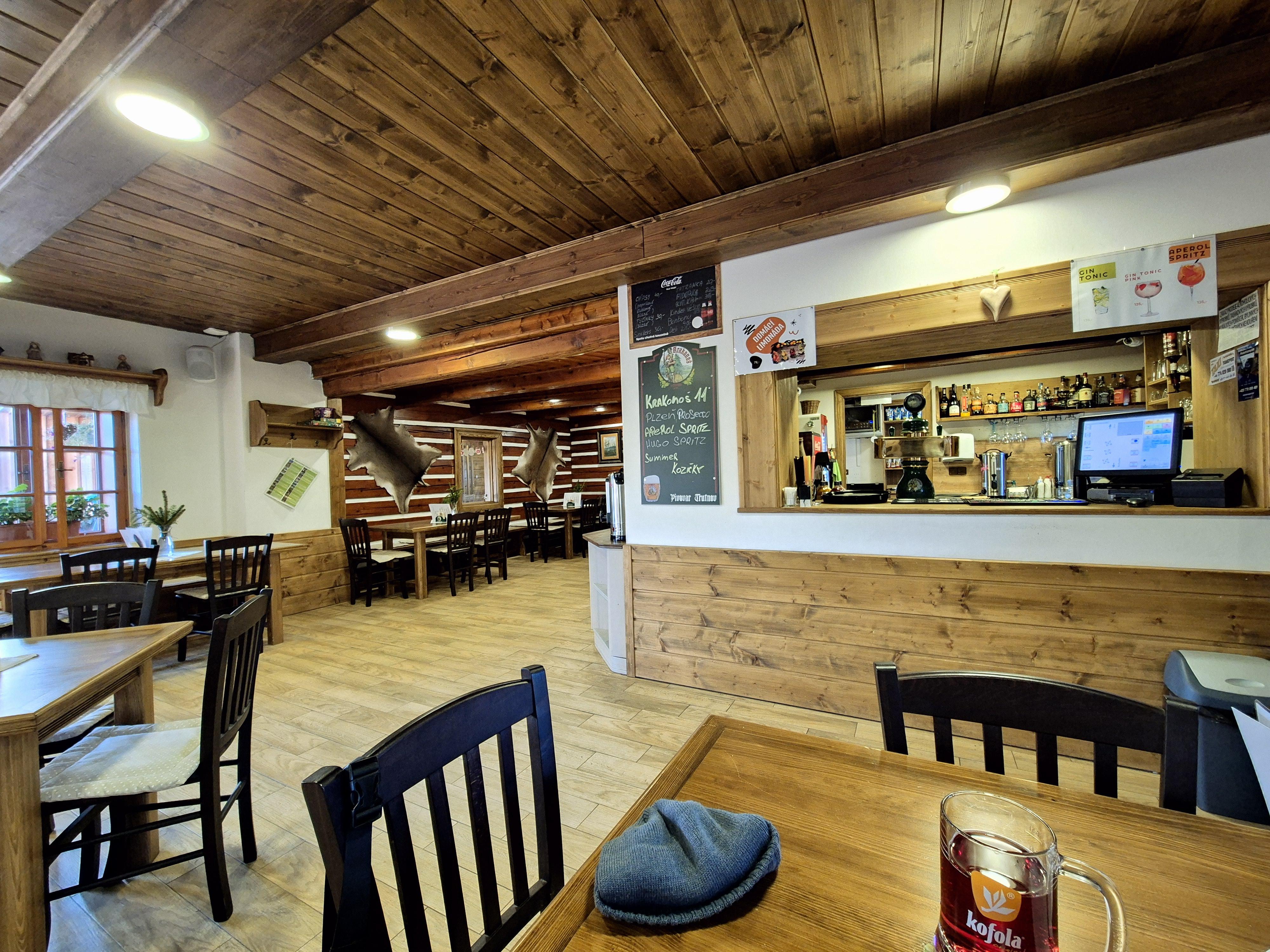 Bouda Krakonoš - restaurace foto 4