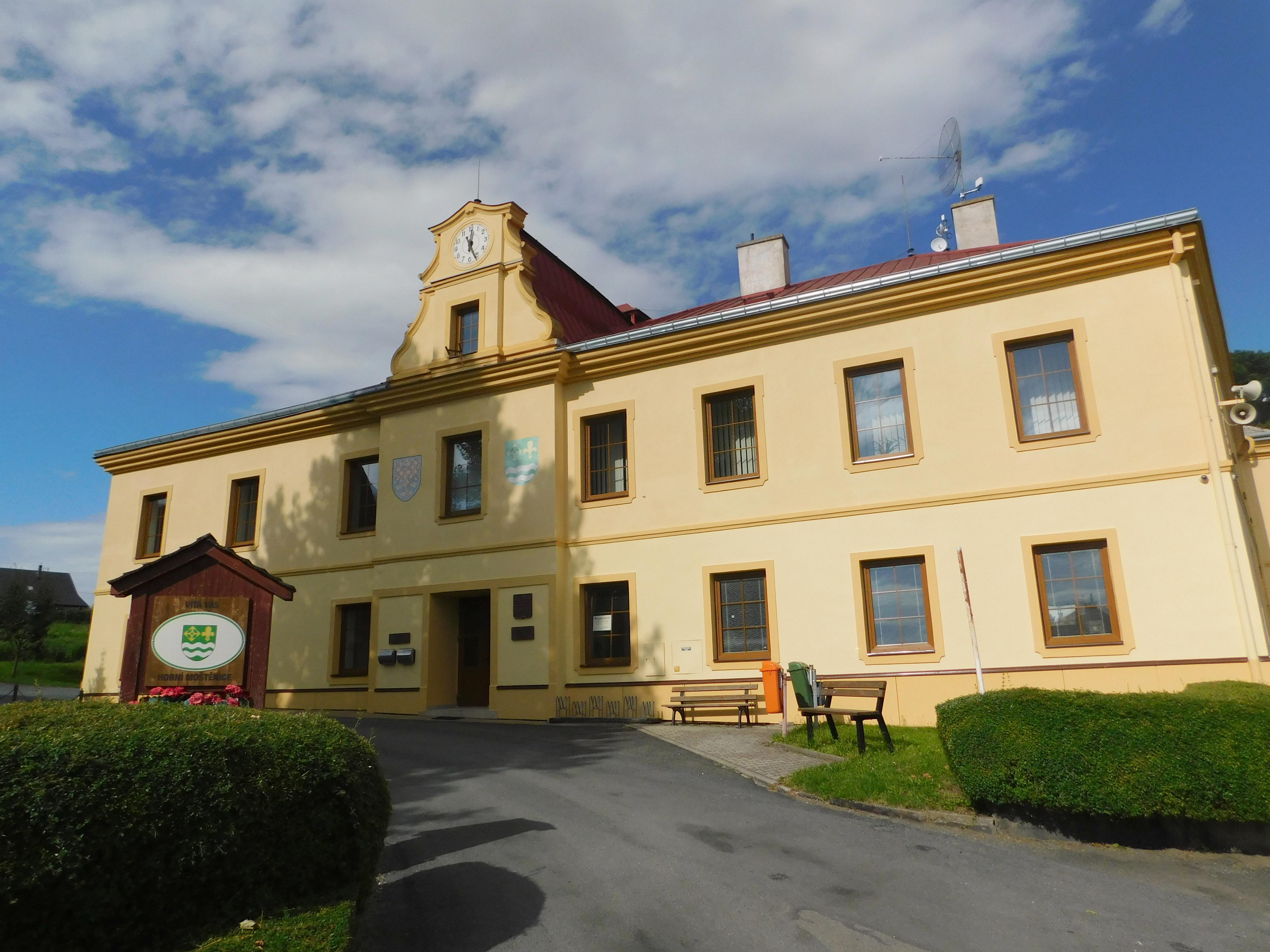 Horní Moštěnice - obecní úřad foto 2
