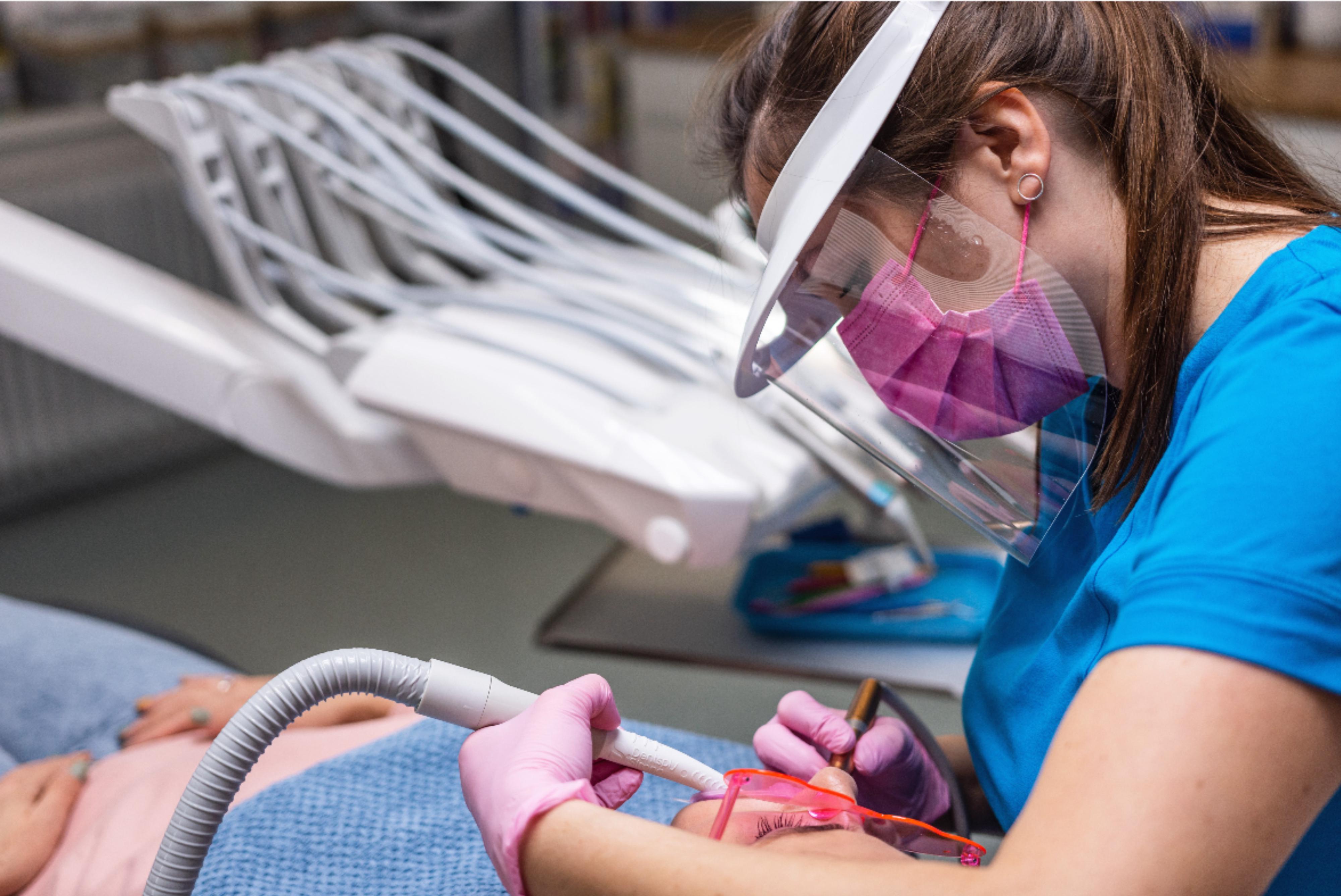 Dentální hygiena Mnichovo Hradiště foto 2