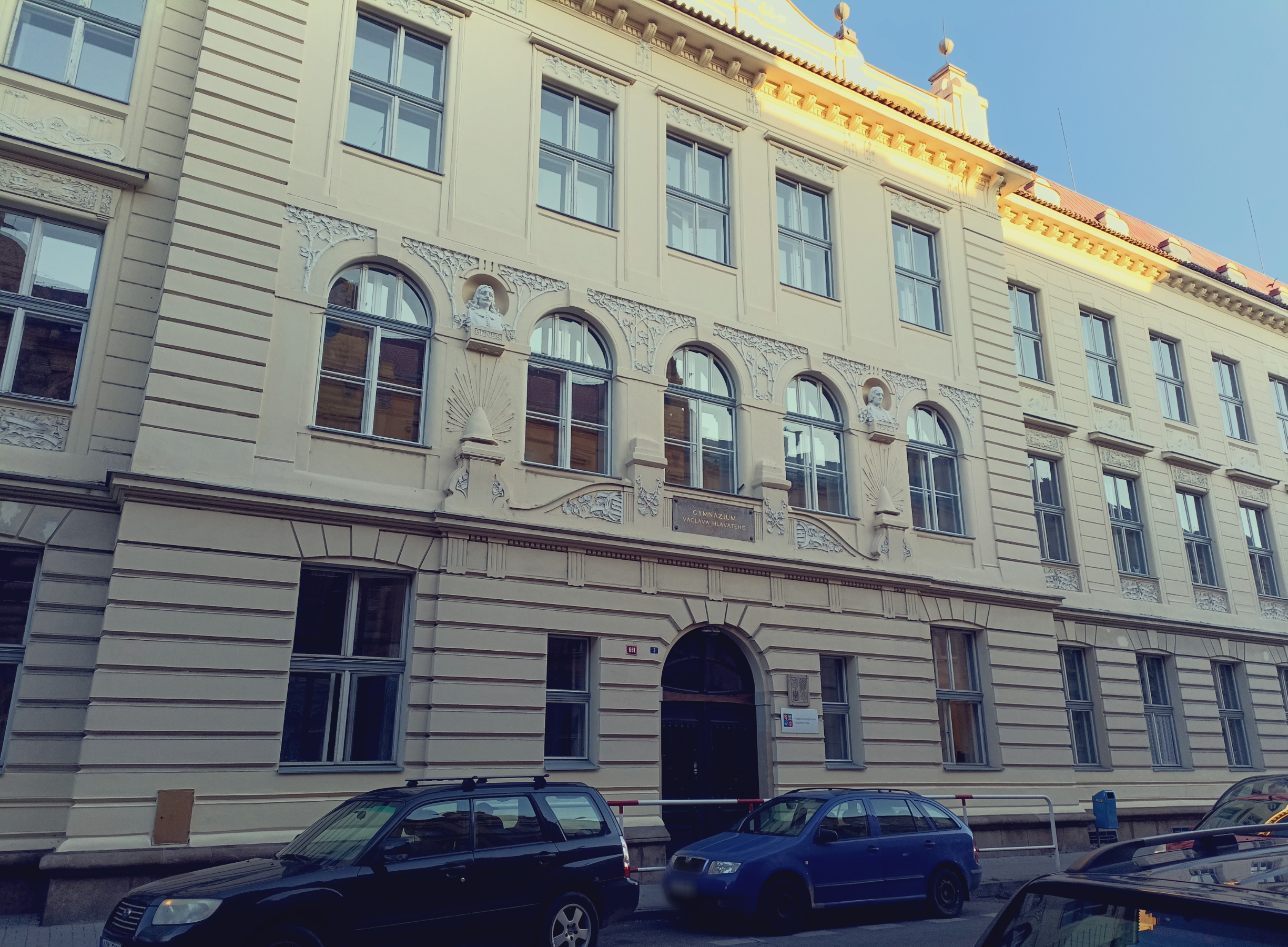 Gymnázium Václava Hlavatého, Louny foto 4