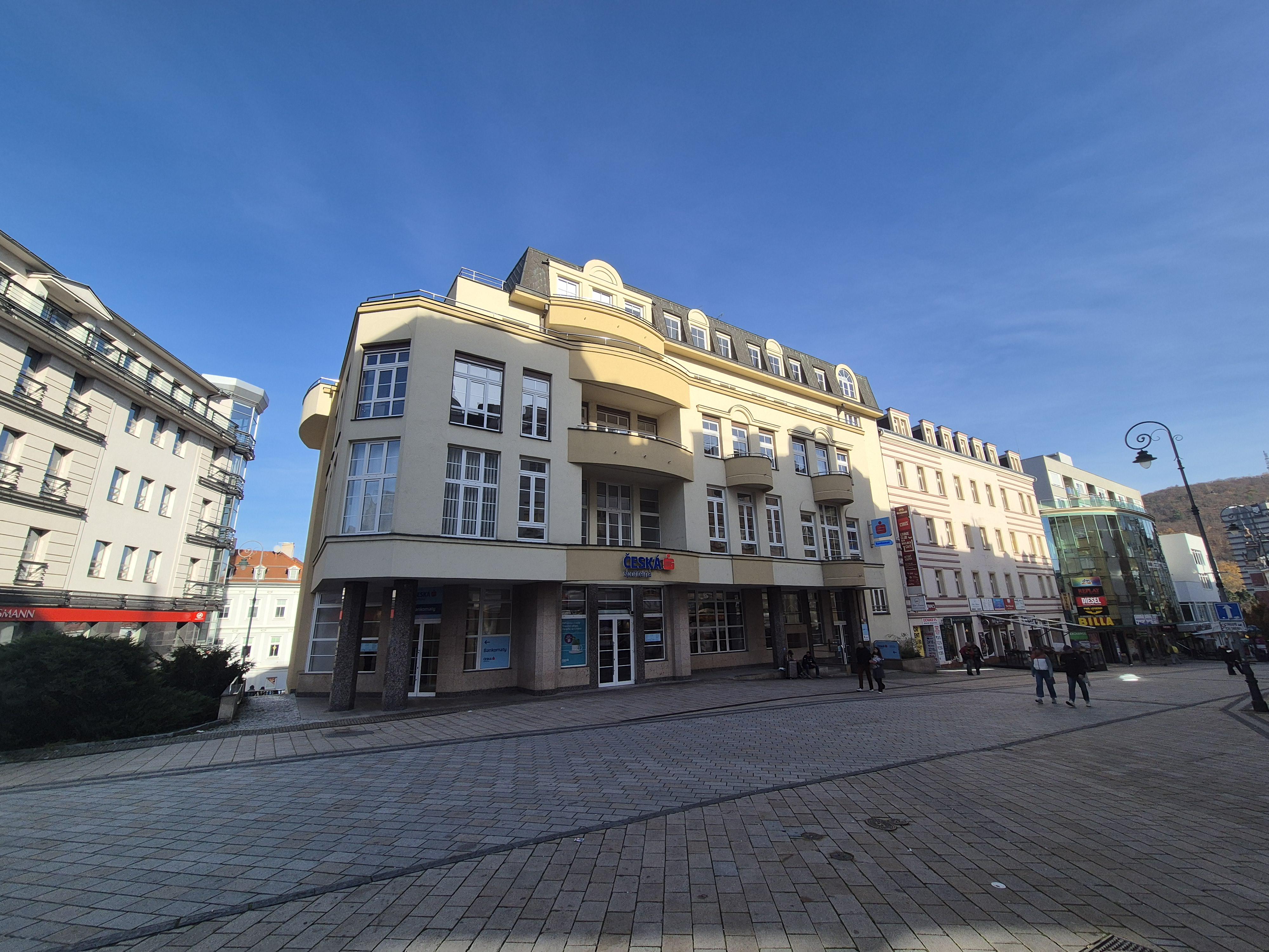 Česká spořitelna, a.s. foto 2