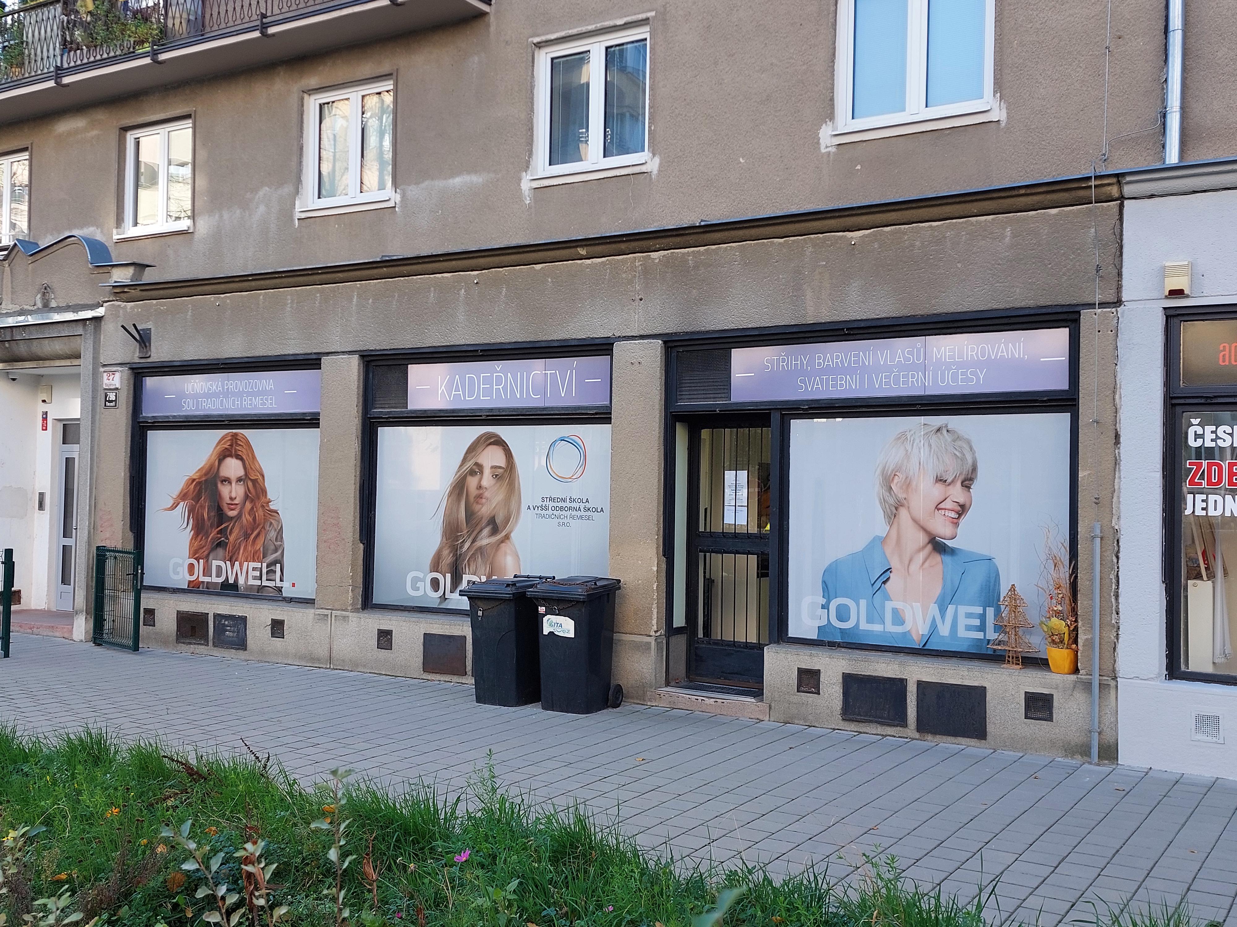 Kadeřnictví - učňovská provozovna SŠ a VOŠ tradičních řemesel foto 2