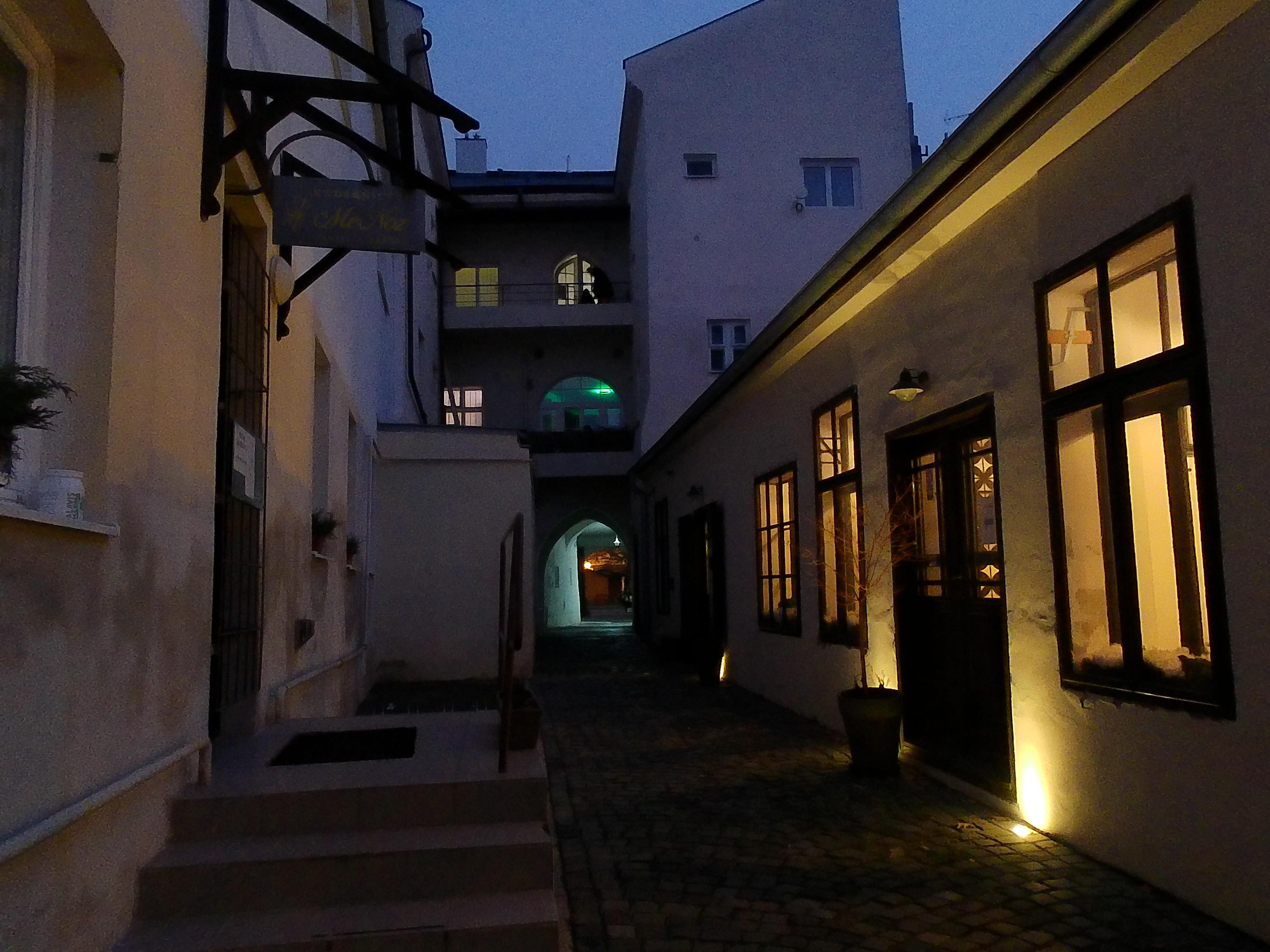 Kavárna V Uličce foto 3