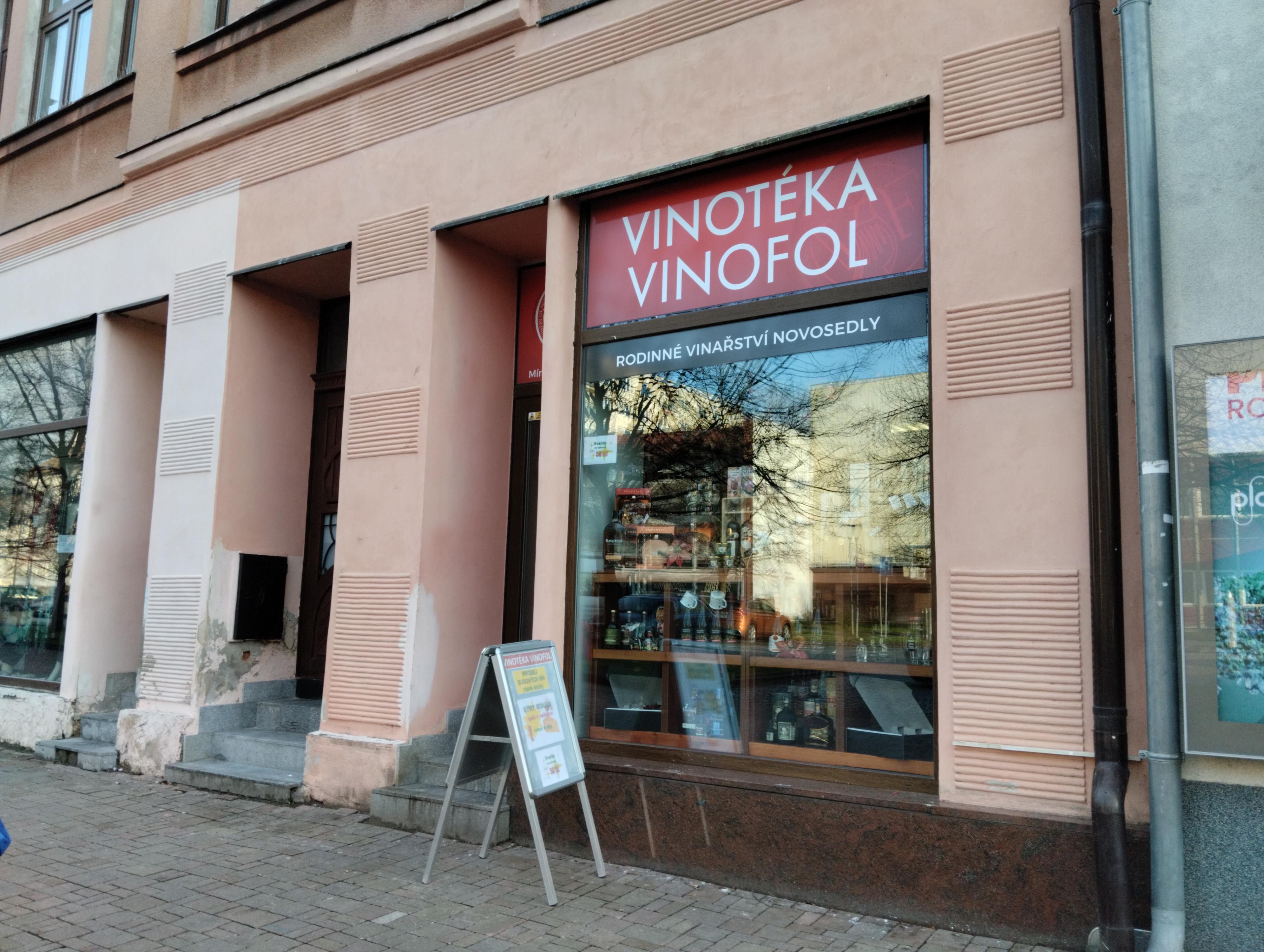 VINOTÉKA VINOFOL
