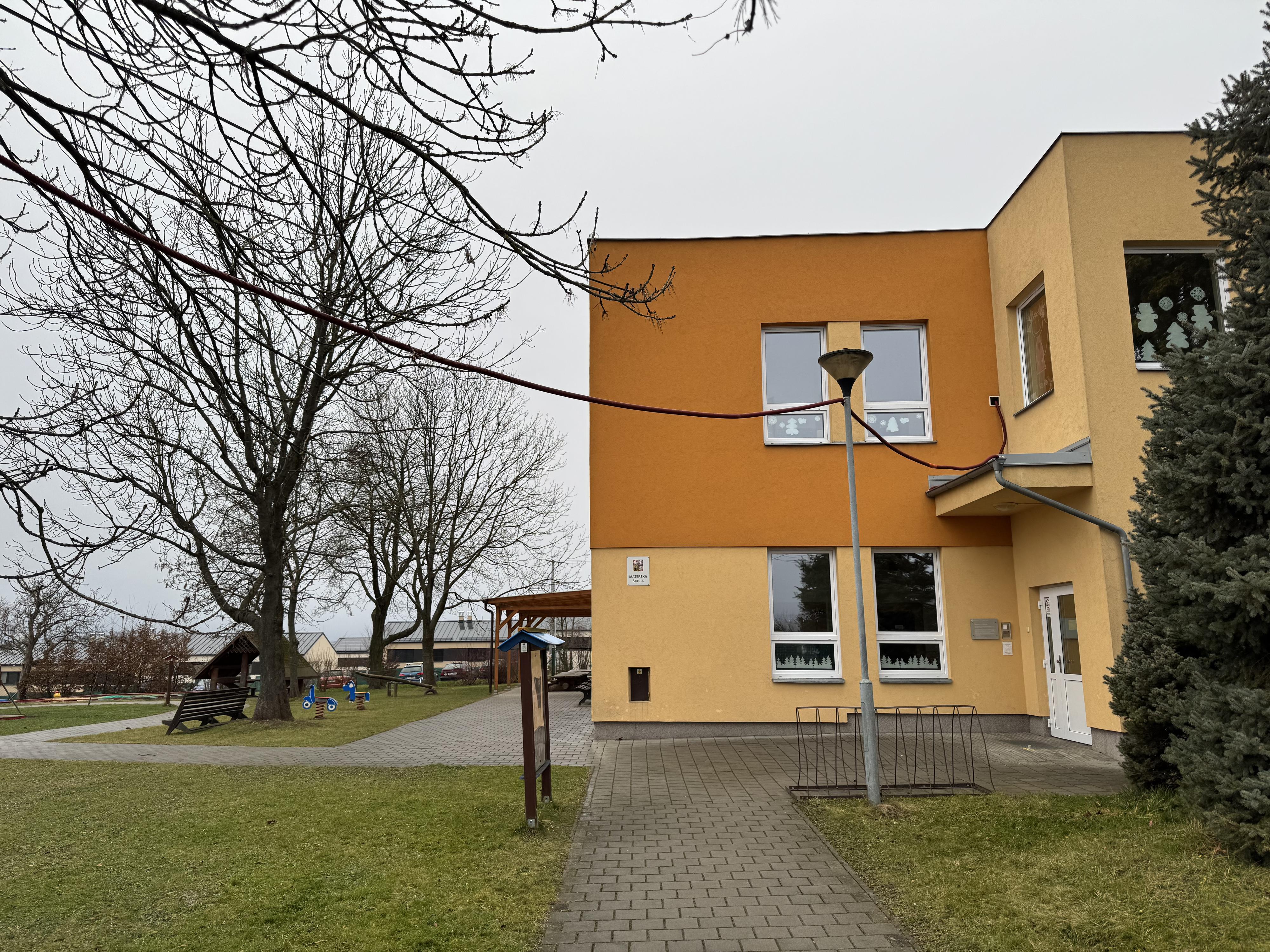 ZŠ a MŠ Ostrava-Hošťálkovice foto 2
