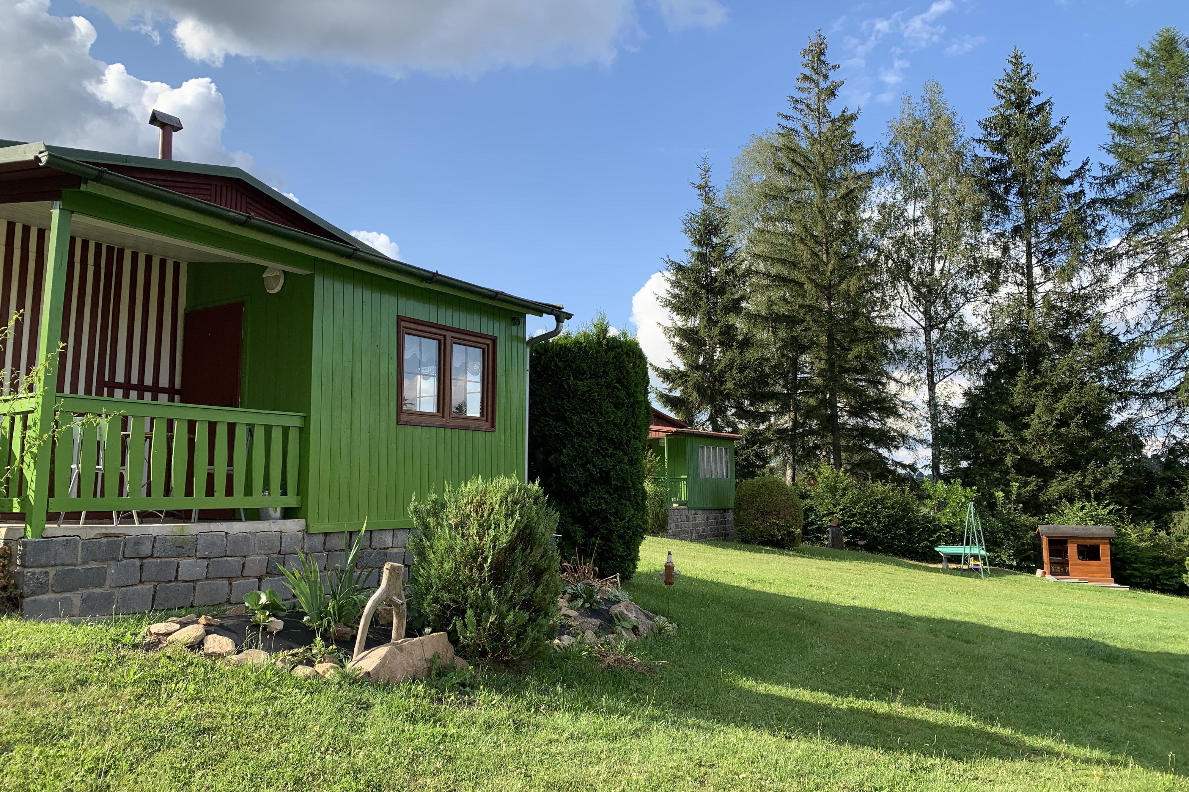 Chaty nad koupalištěm v Borové u Poličky