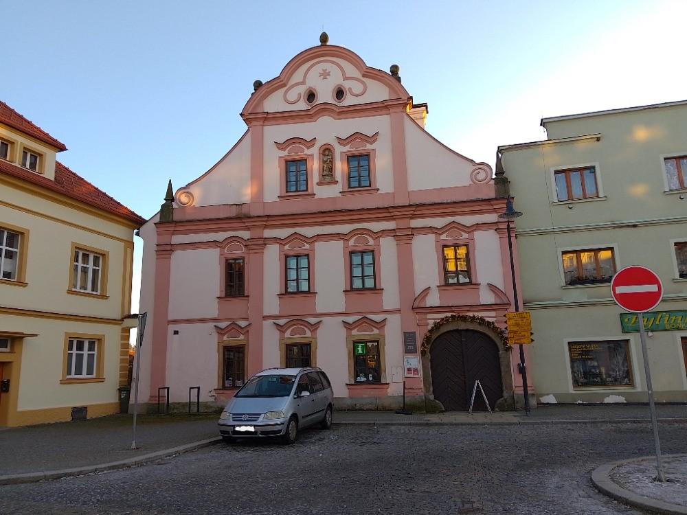 Městská knihovna Planá foto 4