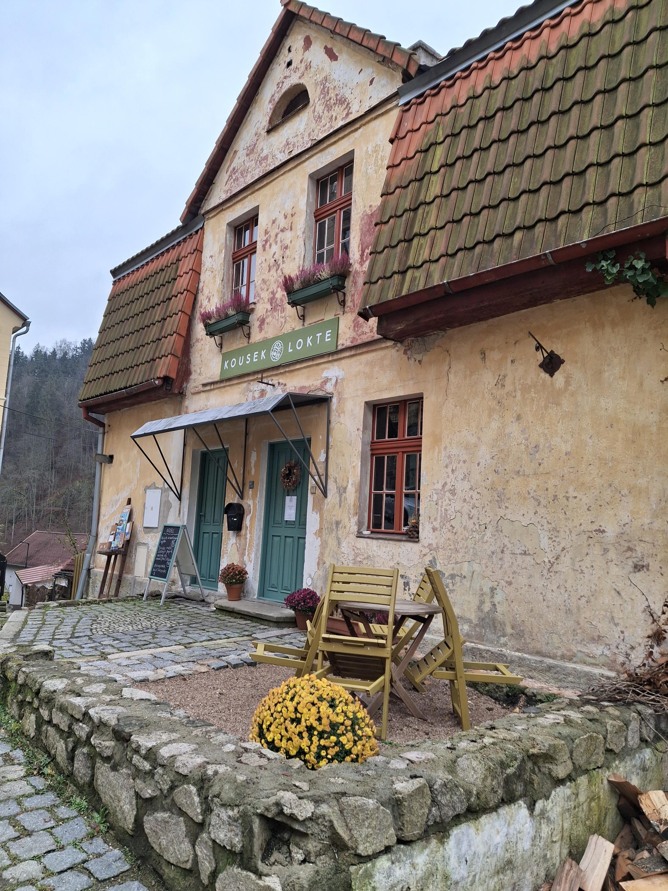 Kousek Lokte foto 2