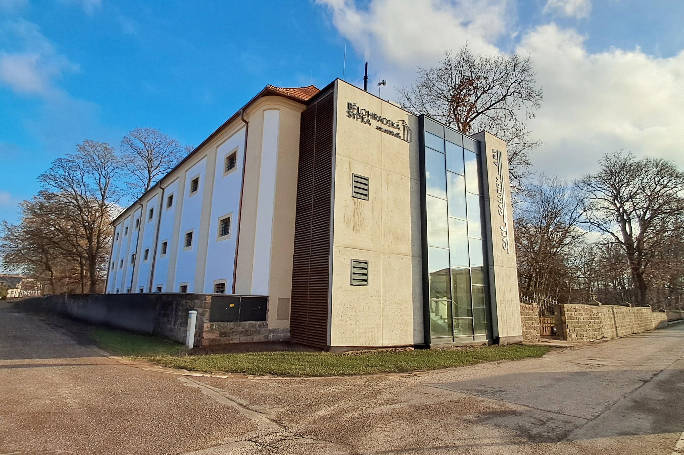 Kavárna Bělohradská sýpka