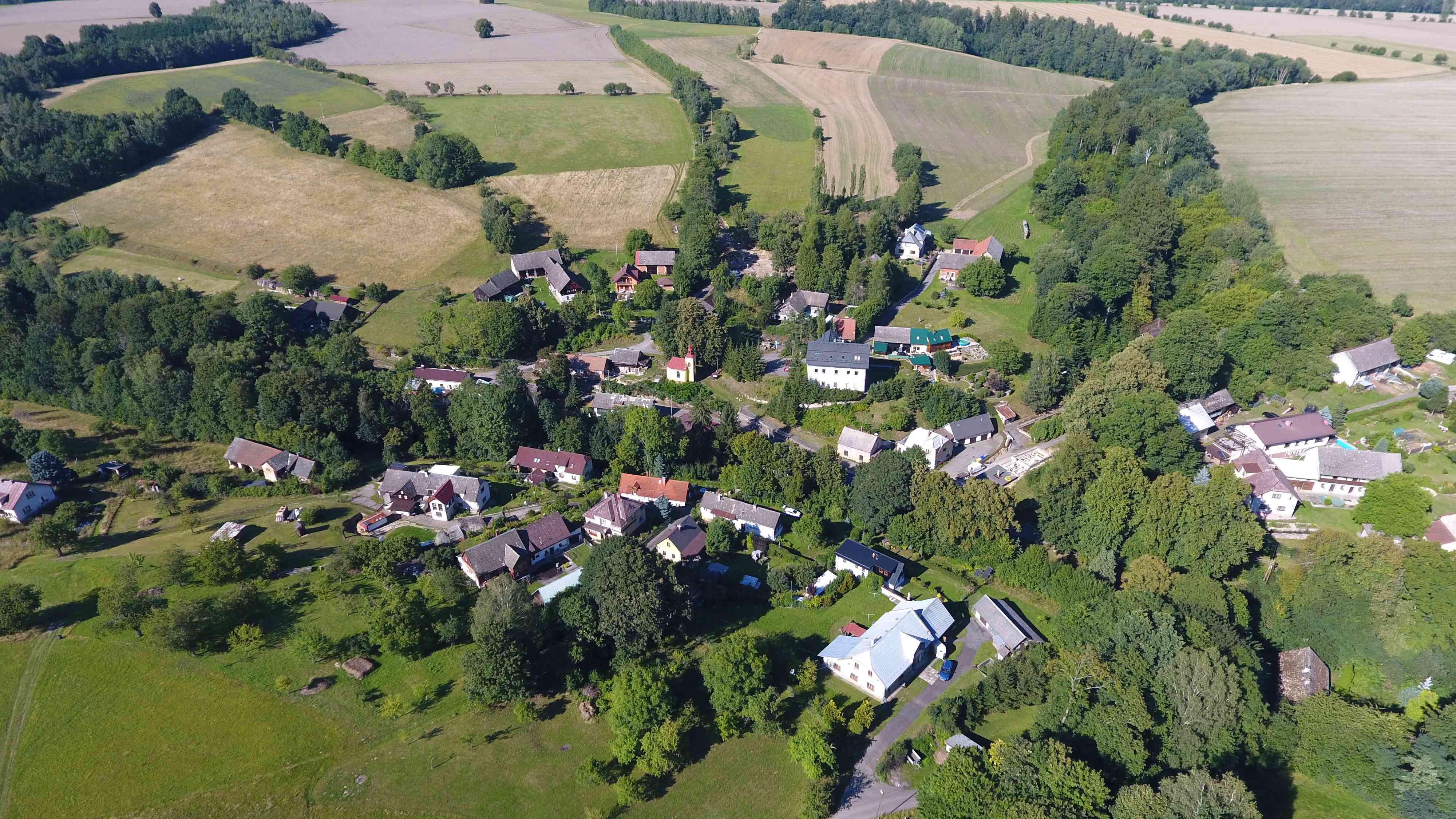 Kobyly - obecní úřad foto 5