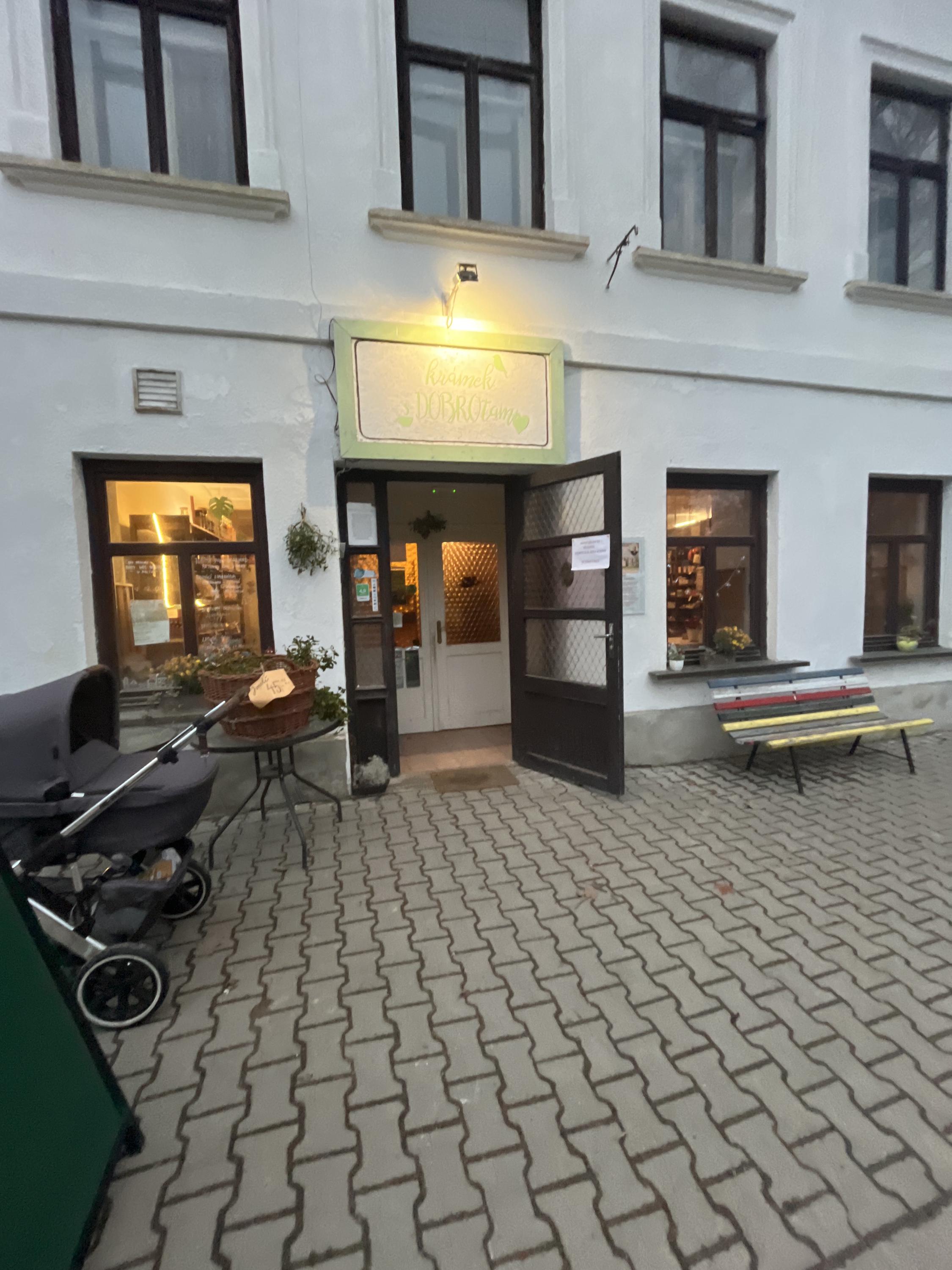 Krámek s DOBROtaMi foto 3