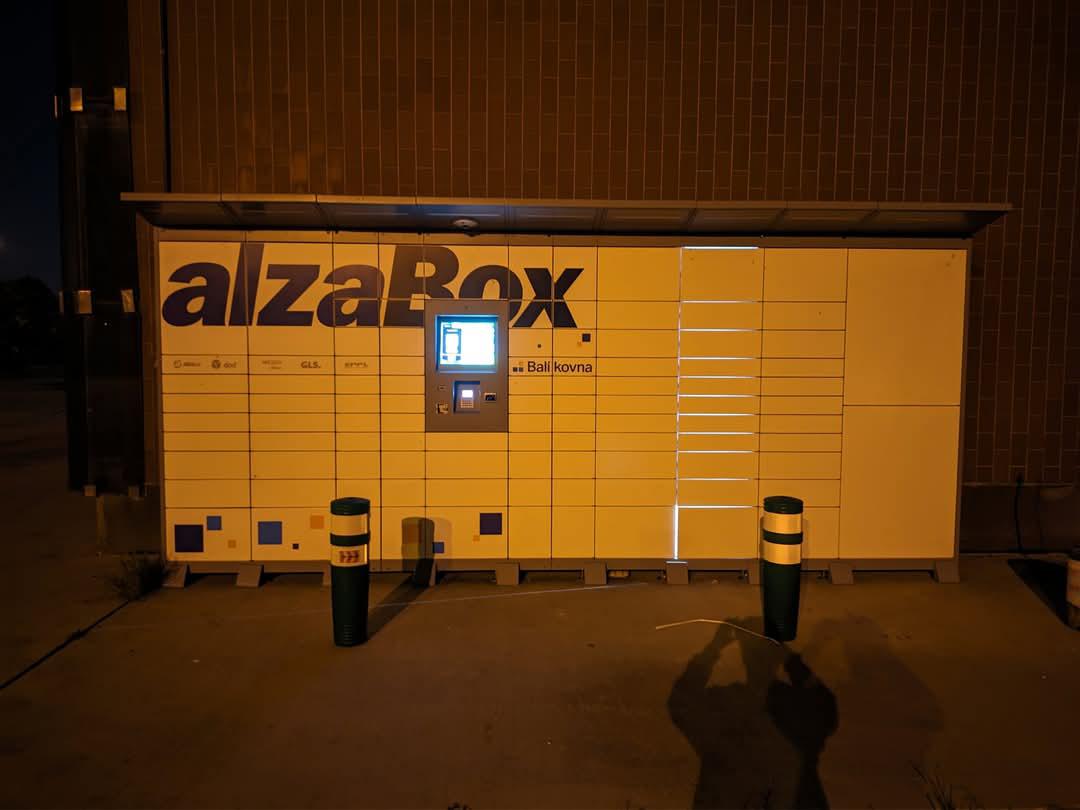 AlzaBox