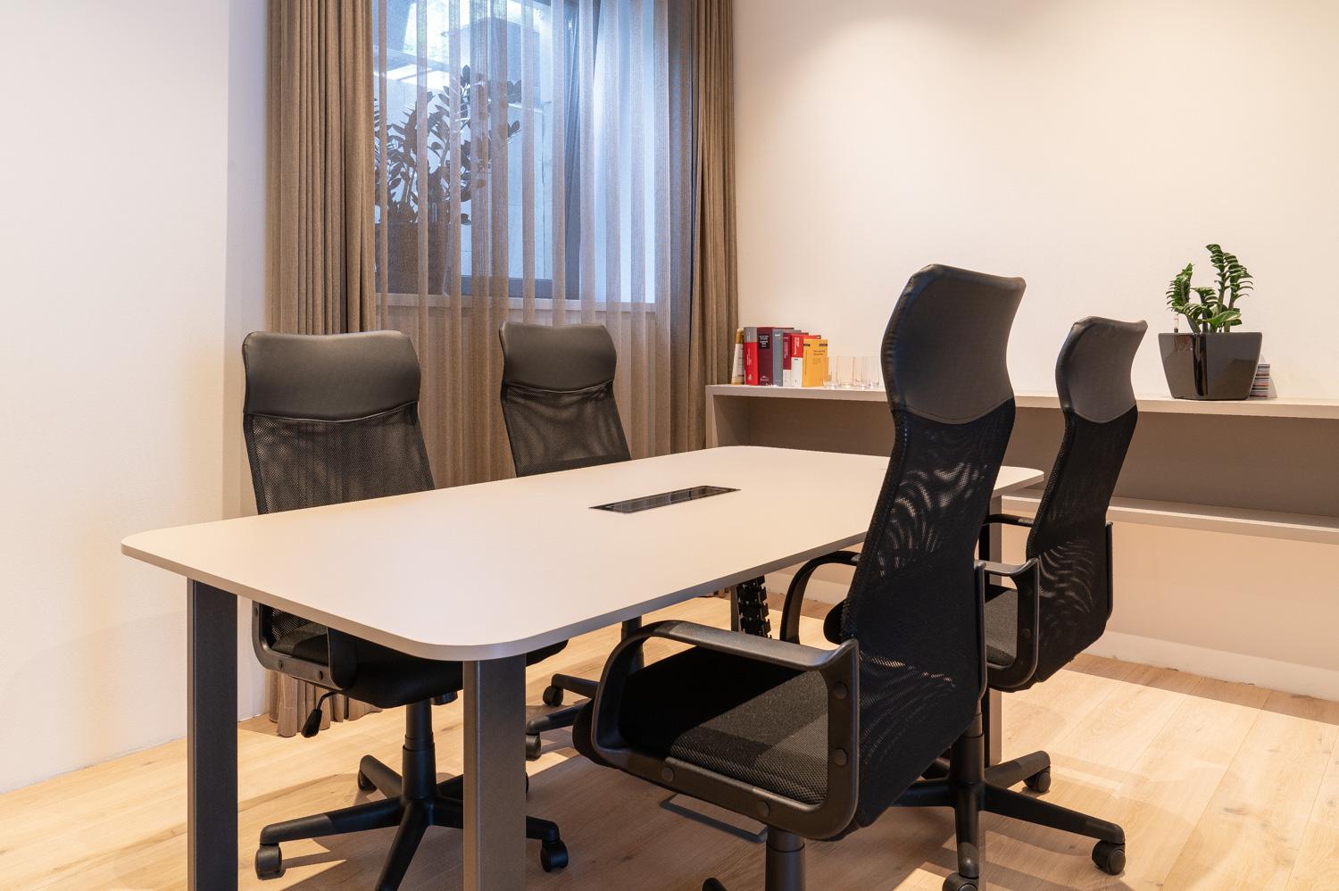 Mgr. MARTIN GOLDSTEIN, advokát