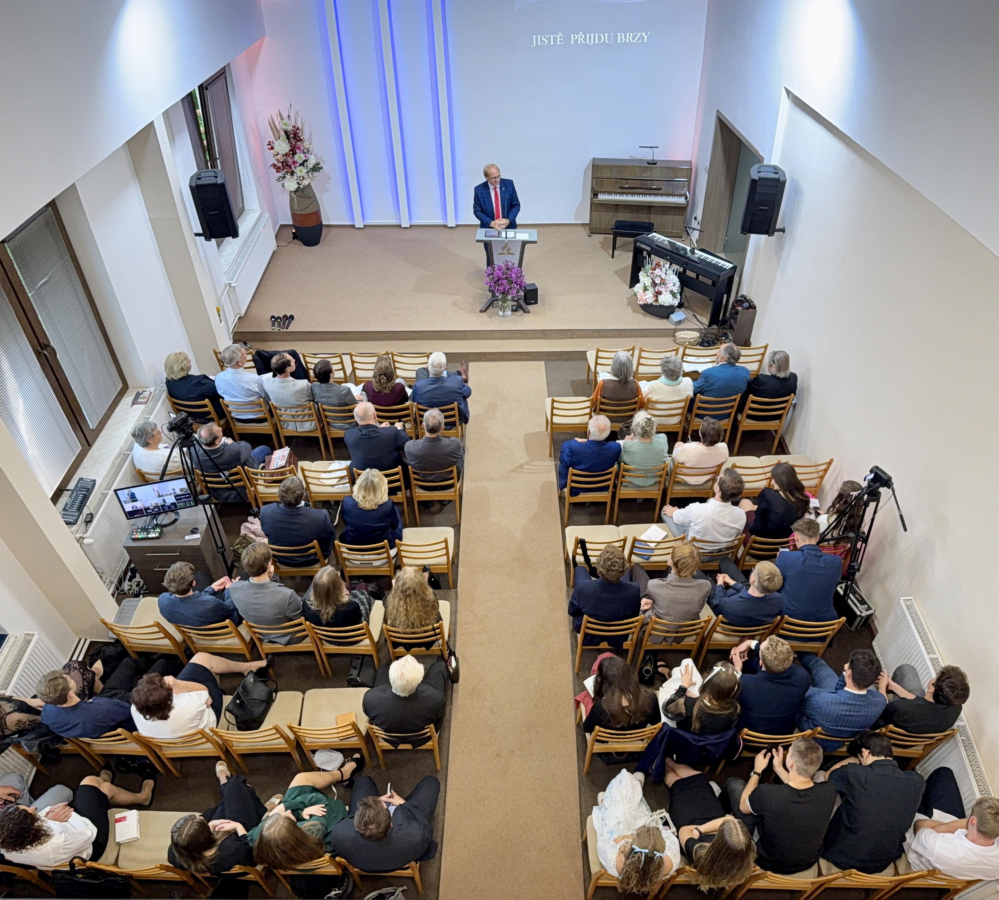 Sbor Církve adventistů sedmého dne Komorní Lhotka foto 3