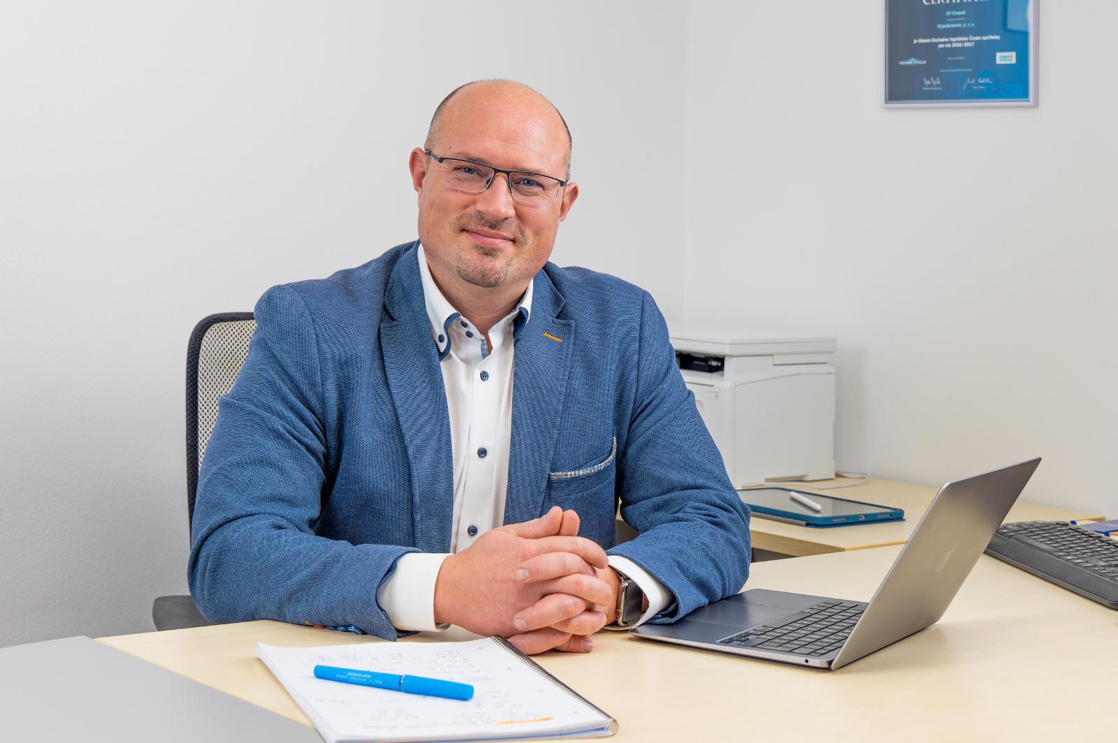 Jiří Chupek - realitní makléř a hypoteční specialista