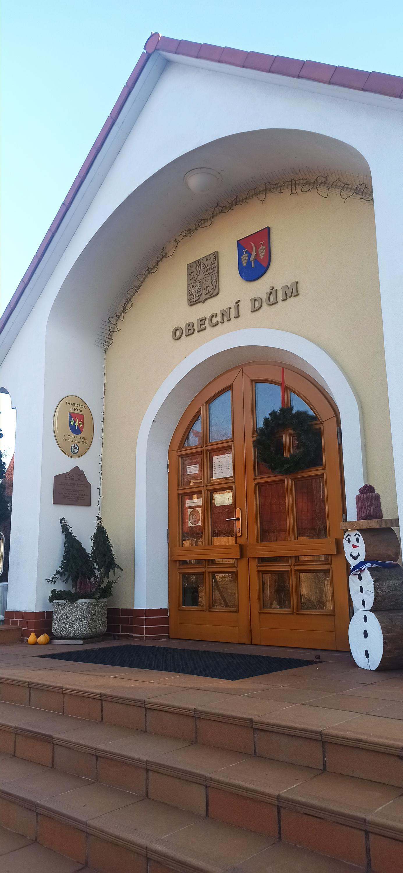 Tvarožná Lhota - obecní úřad foto 3