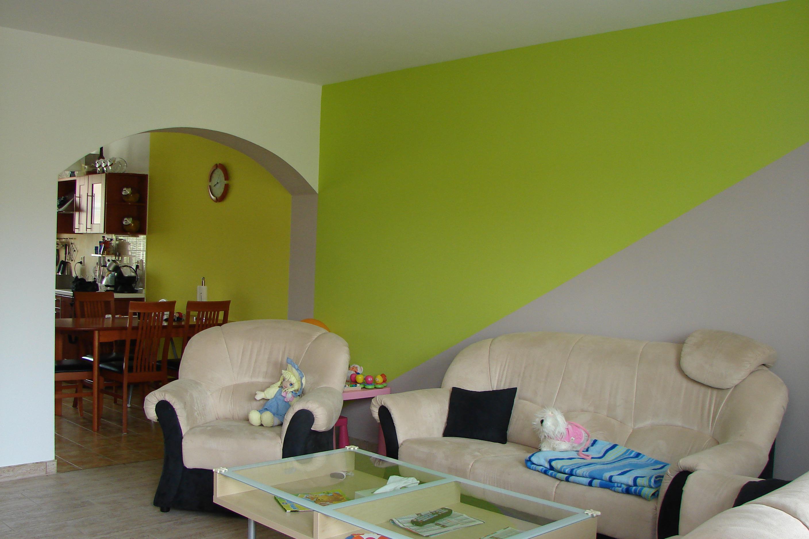 Malířské i natěračské práce s precizním odvedením.