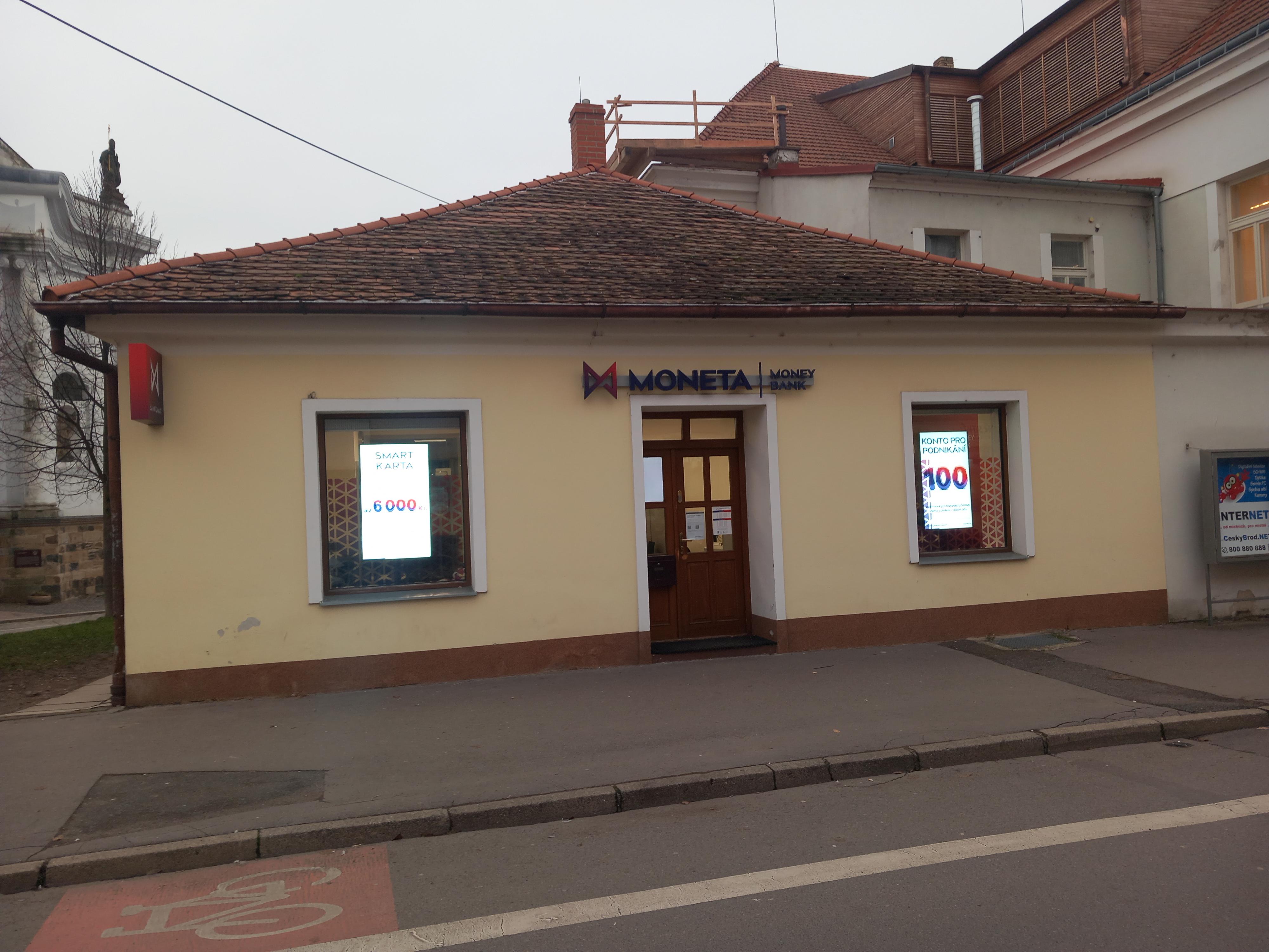 Bankomat MONETA Money Bank vkladový