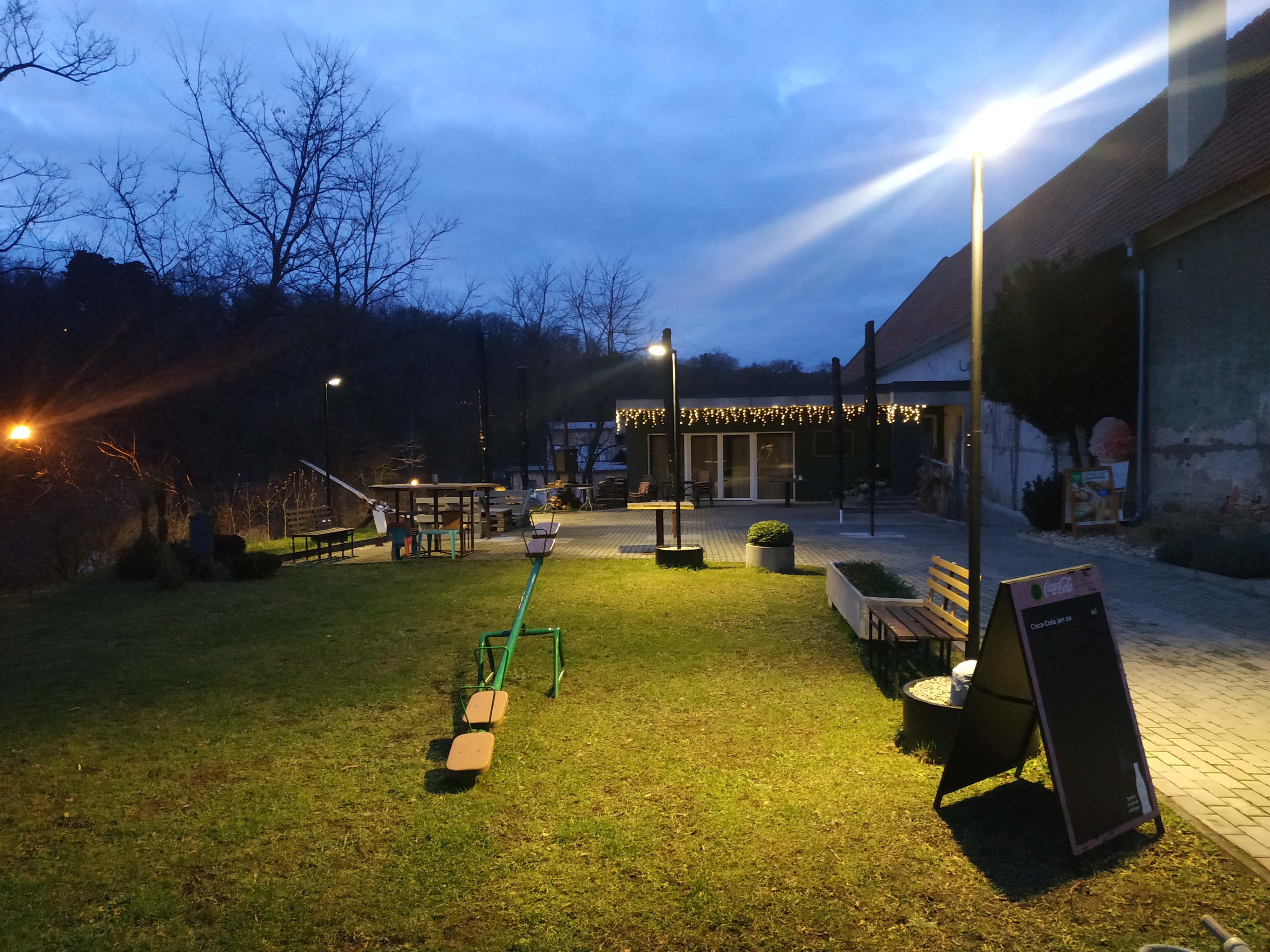 Johnny Coffee - kavárna a pražírna kávy