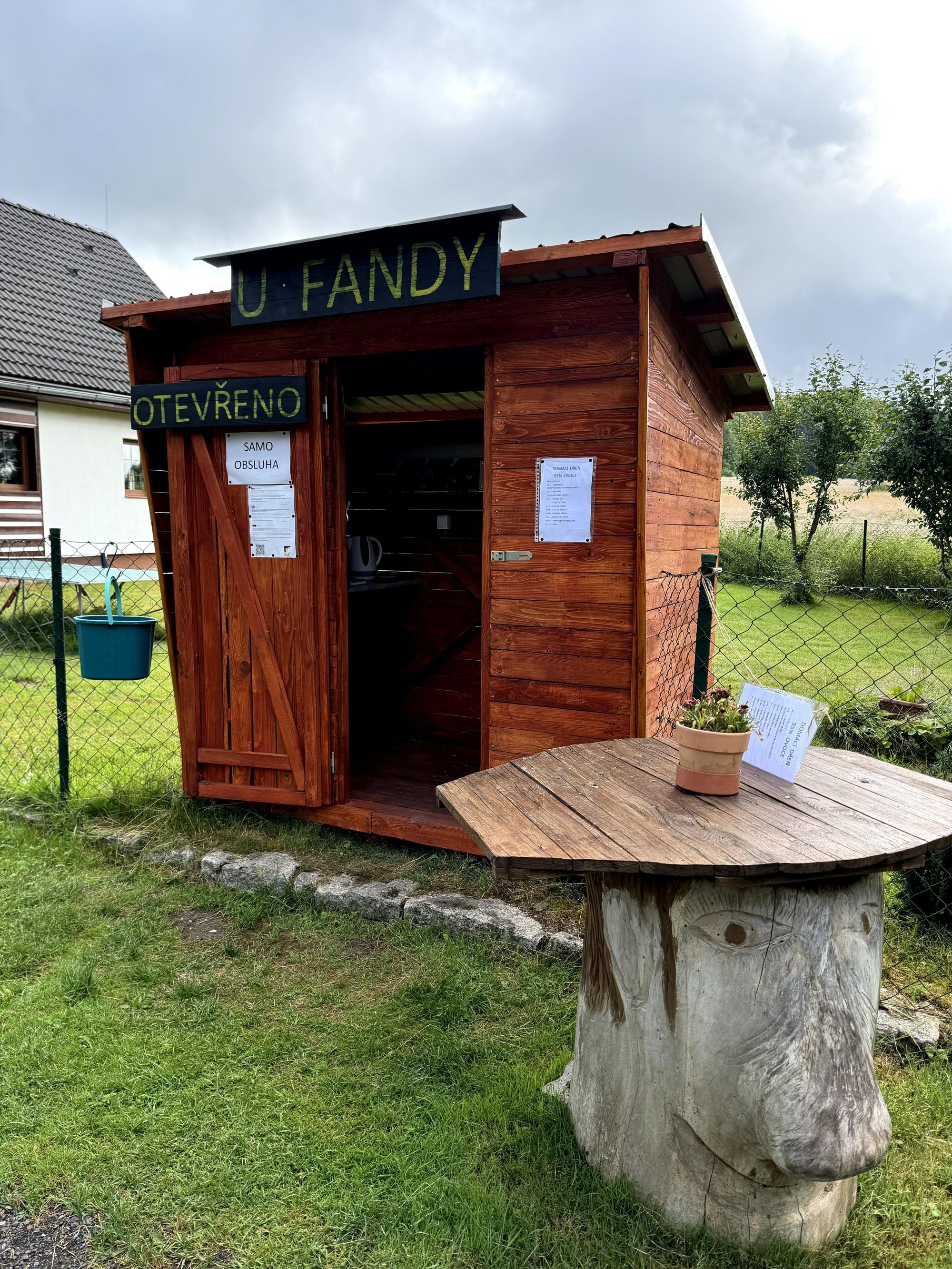 Samoobslužný bar u Fandy foto 2