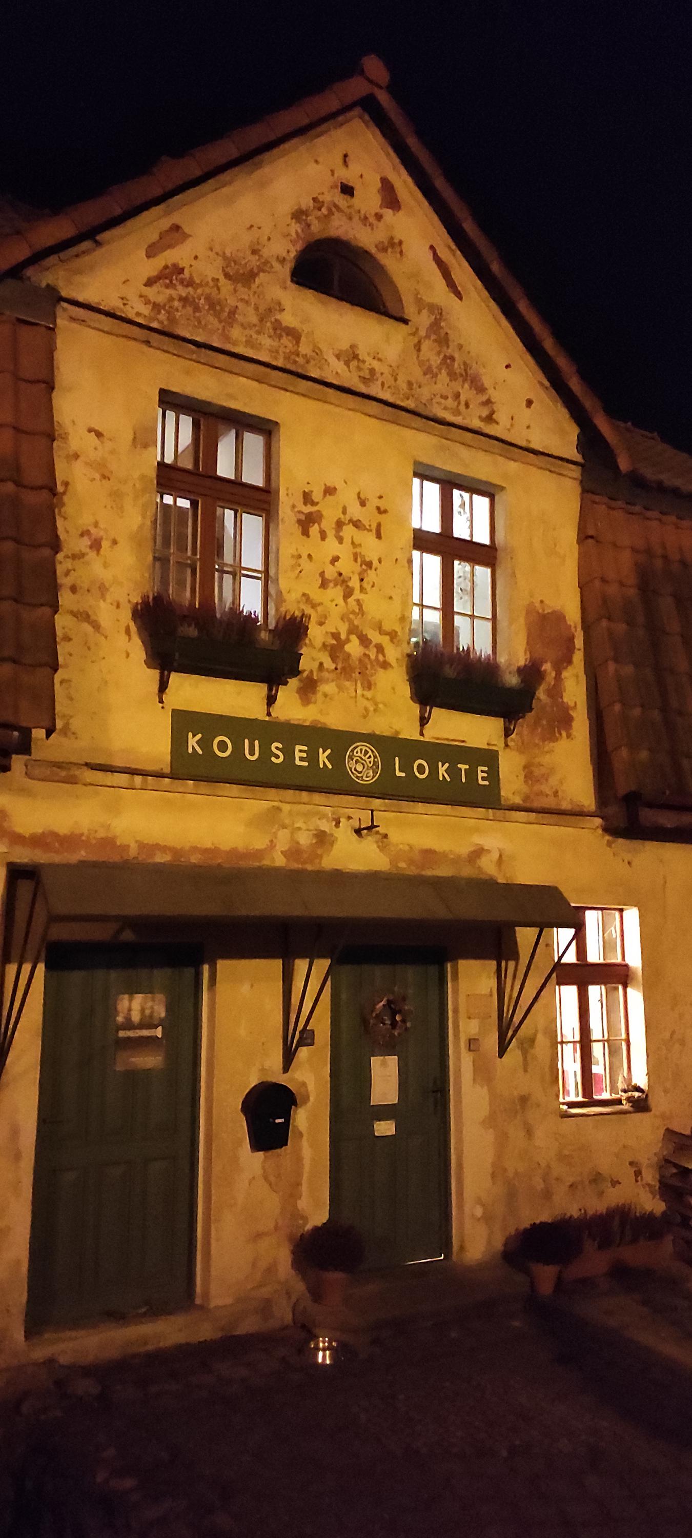 Kousek Lokte foto 3