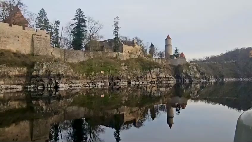 Půjčovna rybářské lodě na Orlíku foto 2 (náhled videa)