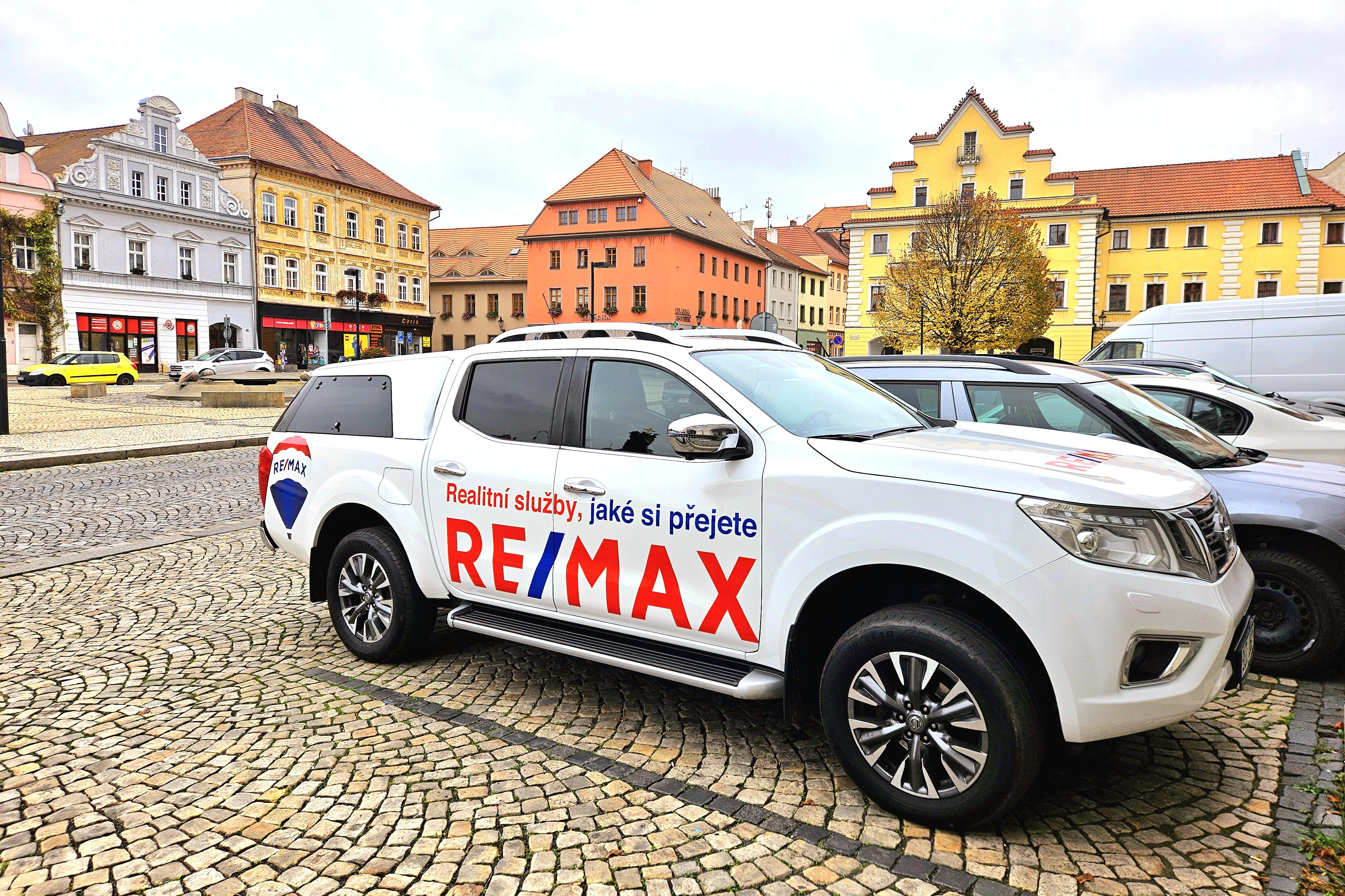 Ing. Veronika Machová, realitní makléř RE/MAX 4 You