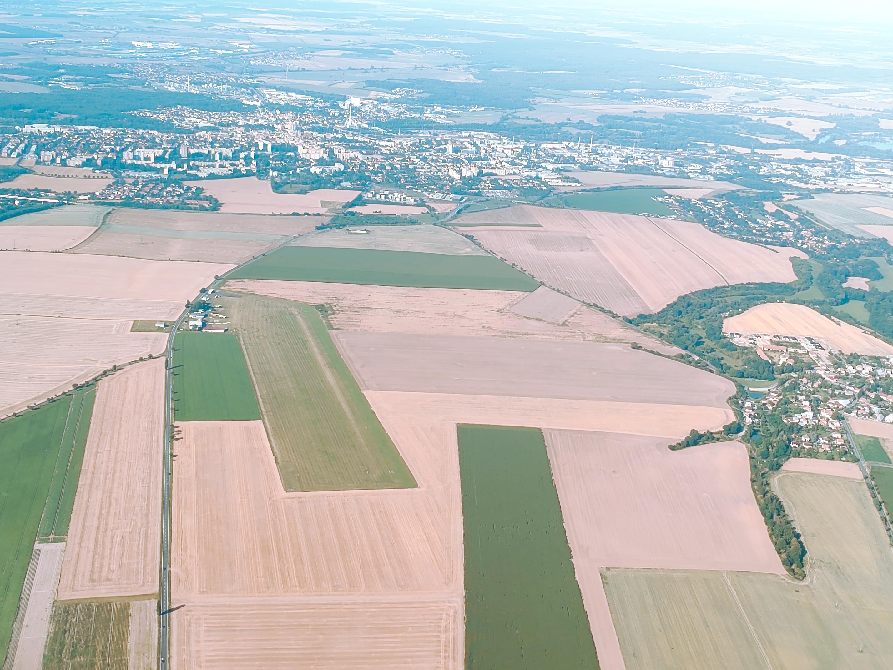 Aeroklub Kolín - letiště Kolín foto 3