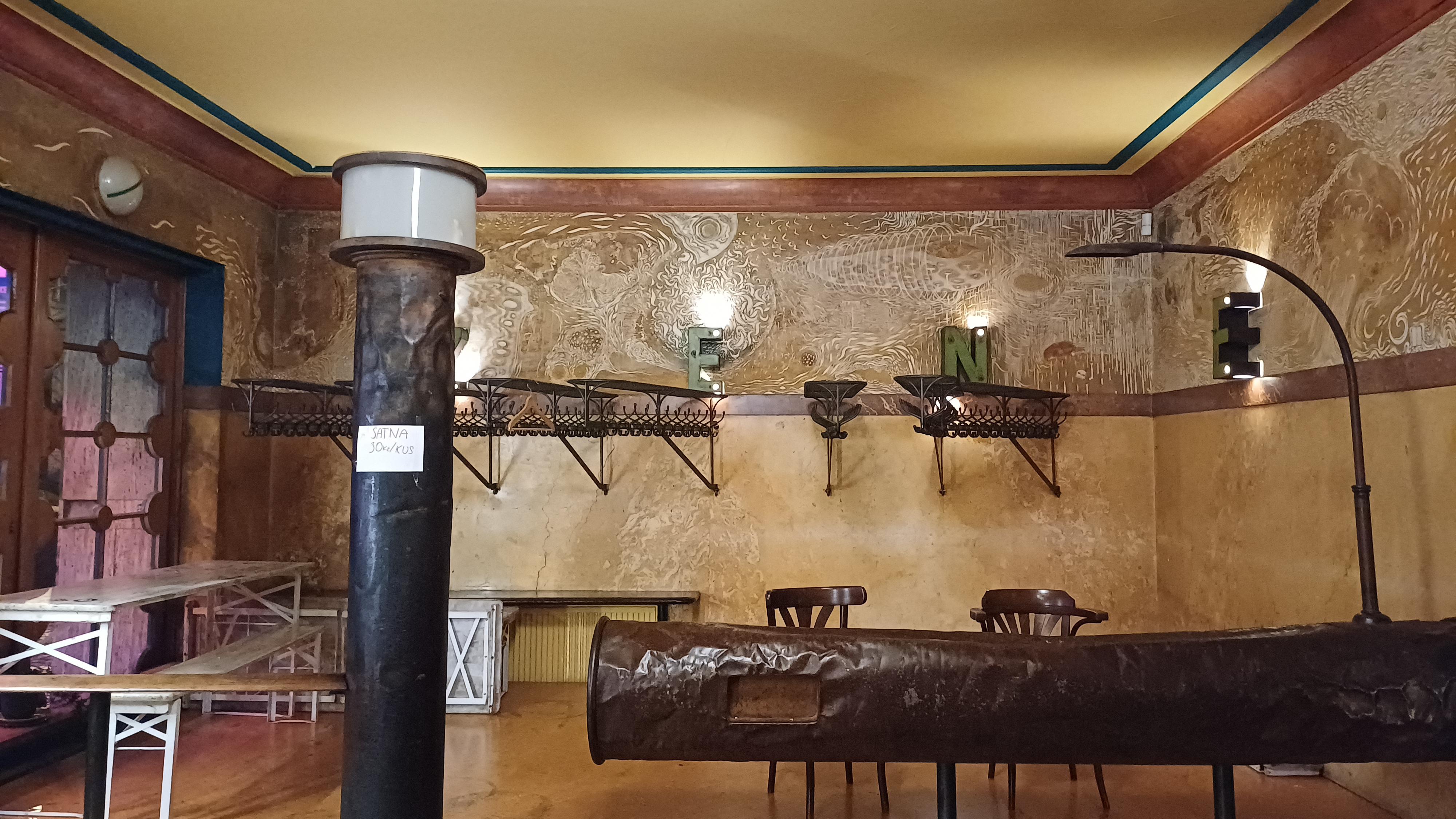 Palác Akropolis foto 2