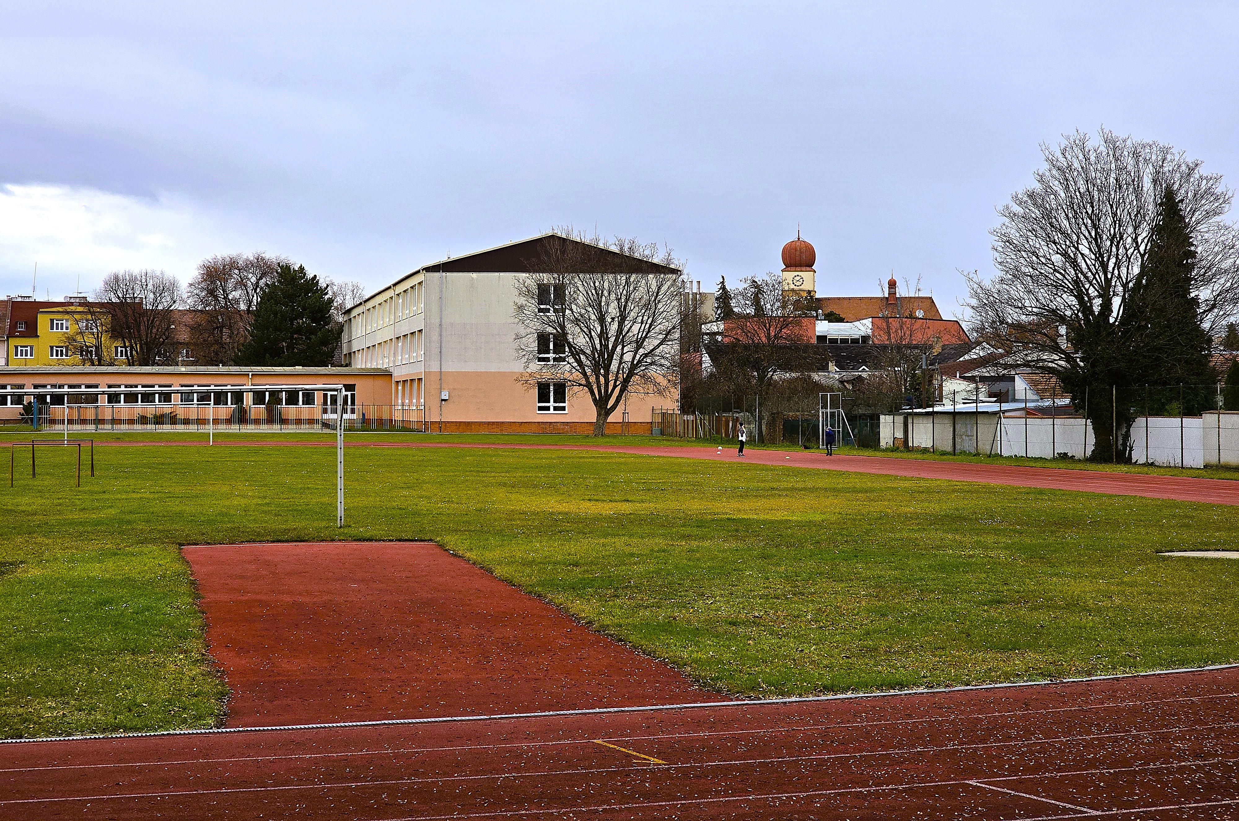 Reálné gymnázium a základní škola Otto Wichterleho, Prostějov foto 4