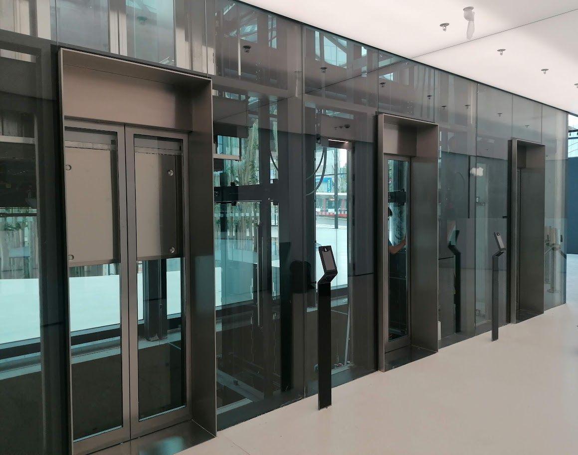 Profesionální čištění a mytí výtahů, výtahových šachet foto 2