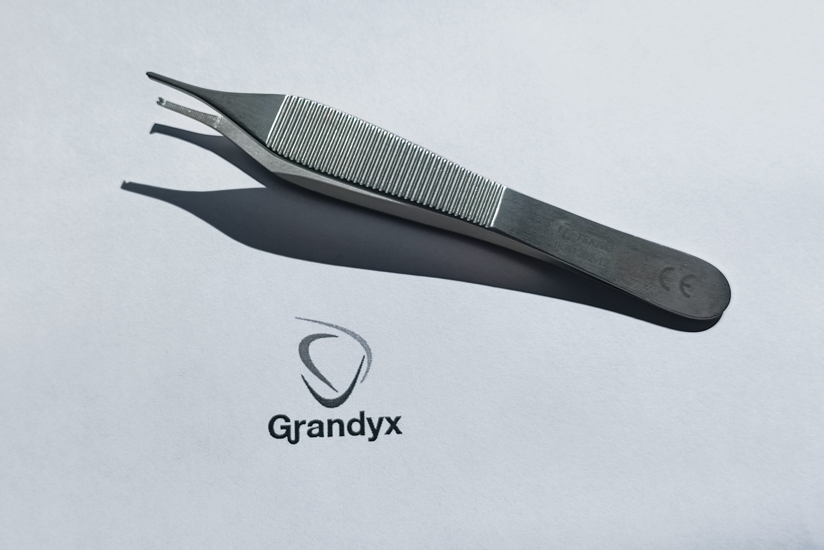 Grandyx s.r.o. - Chirurgické nástroje foto 2