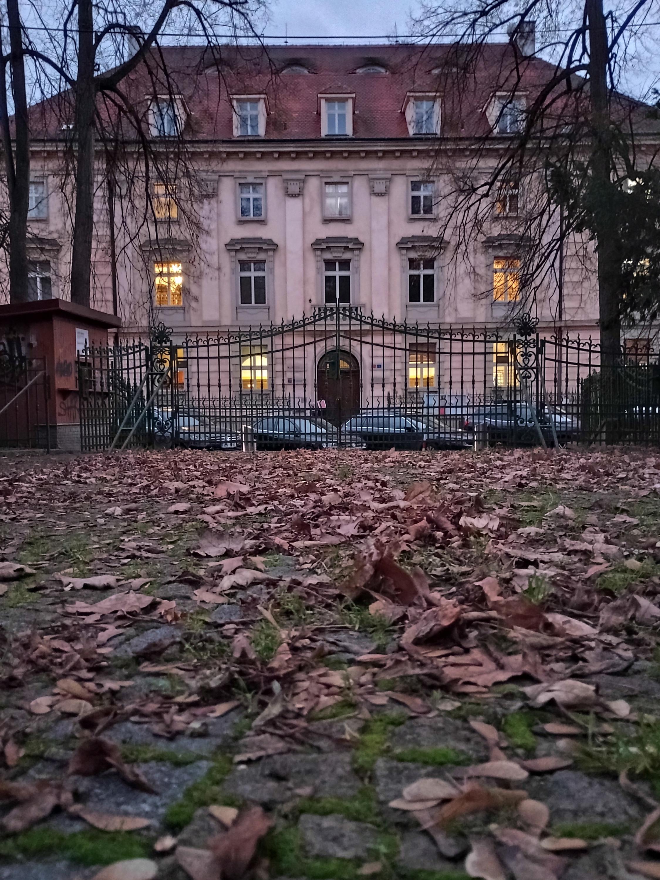 Knihovna Ústeckého kraje - Lidová část foto 4