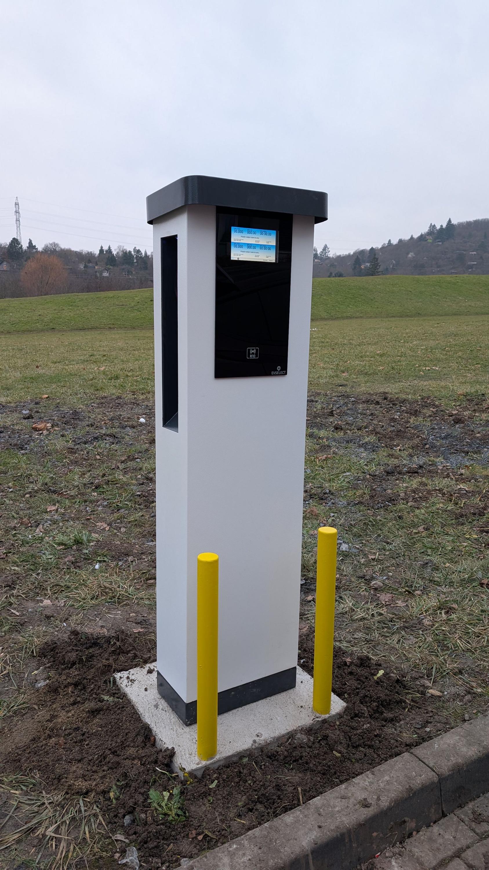 EVSELECT s.r.o. - Nabíjecí stanice foto 3
