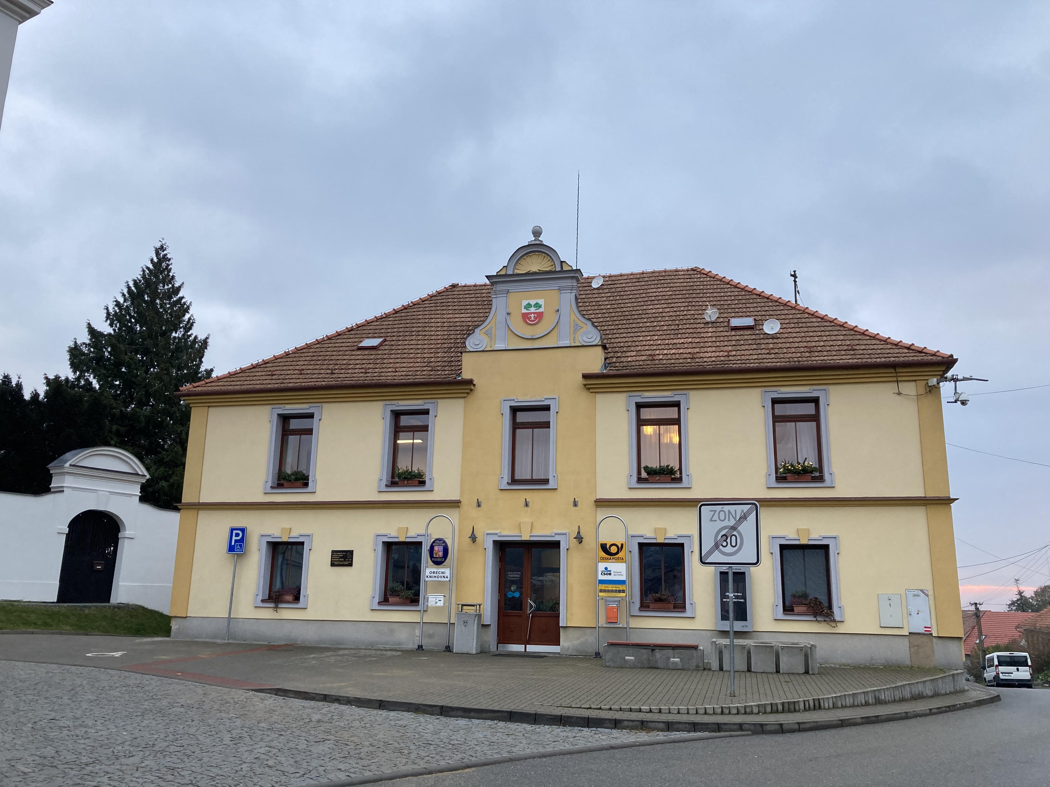 Pozořice - úřad městyse foto 4