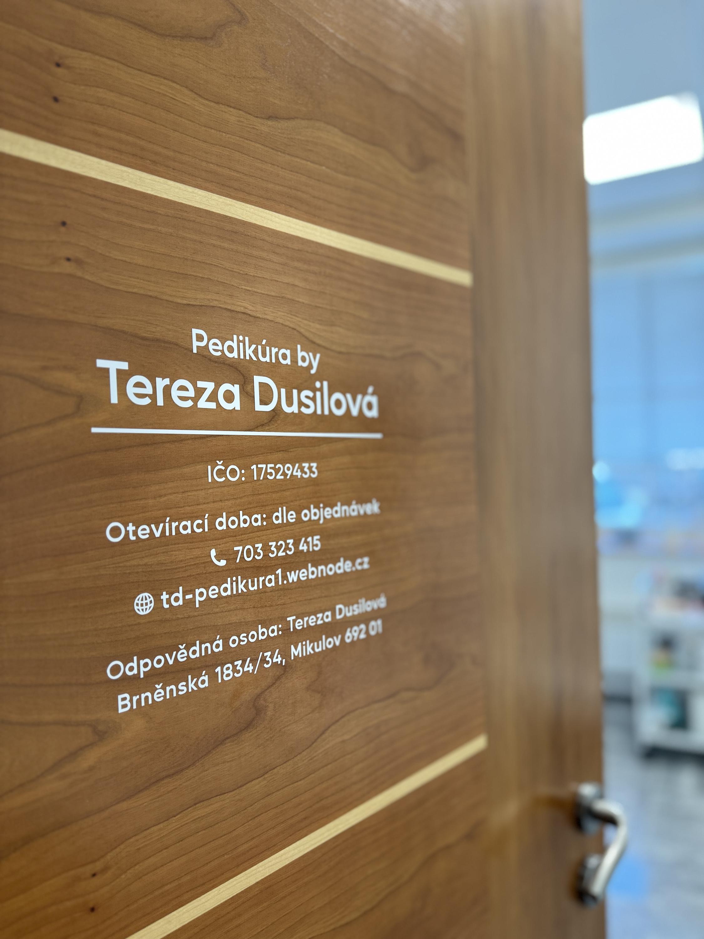 Tereza Dusilová - pedikúra foto 3