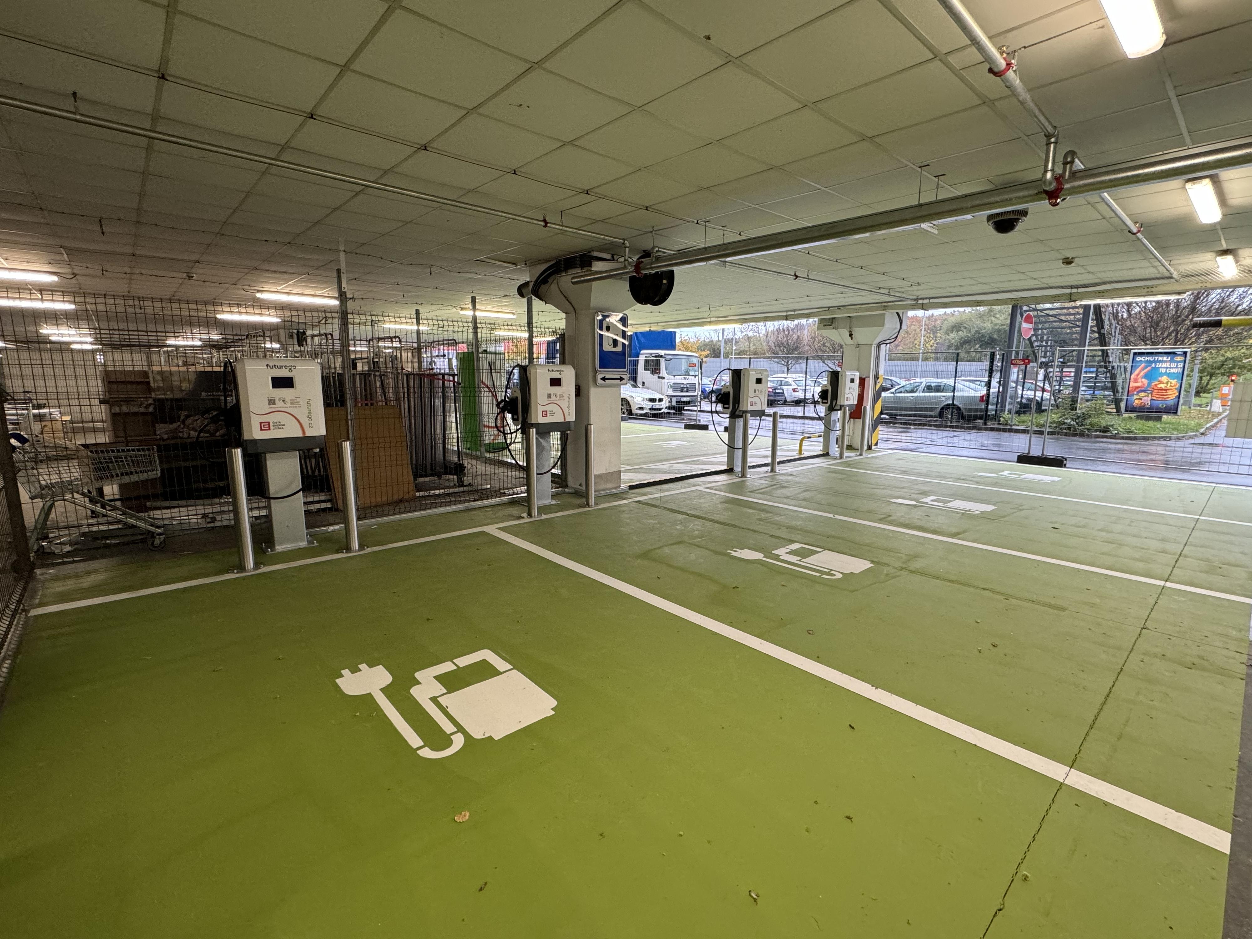 Nabíjecí stanice ČEZ foto 2