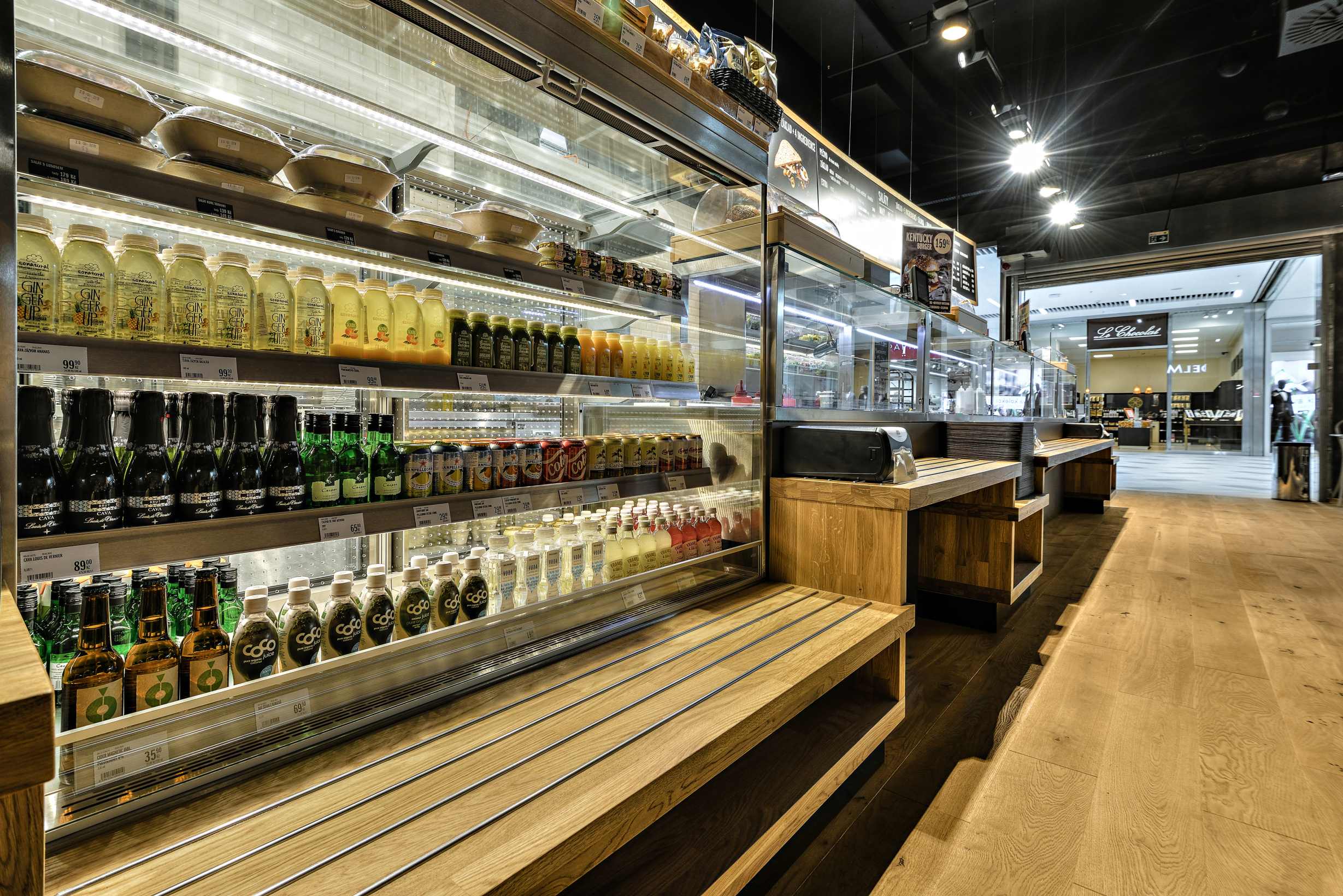 Bistro DELMART OC Letňany foto 3